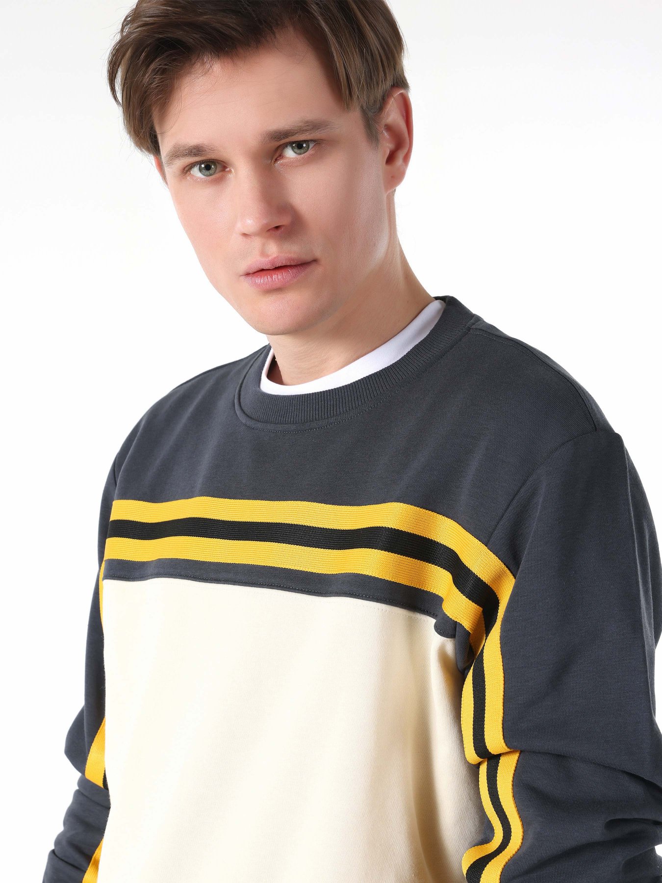 Світшот Colin’s модель CL1061641BEI Фото