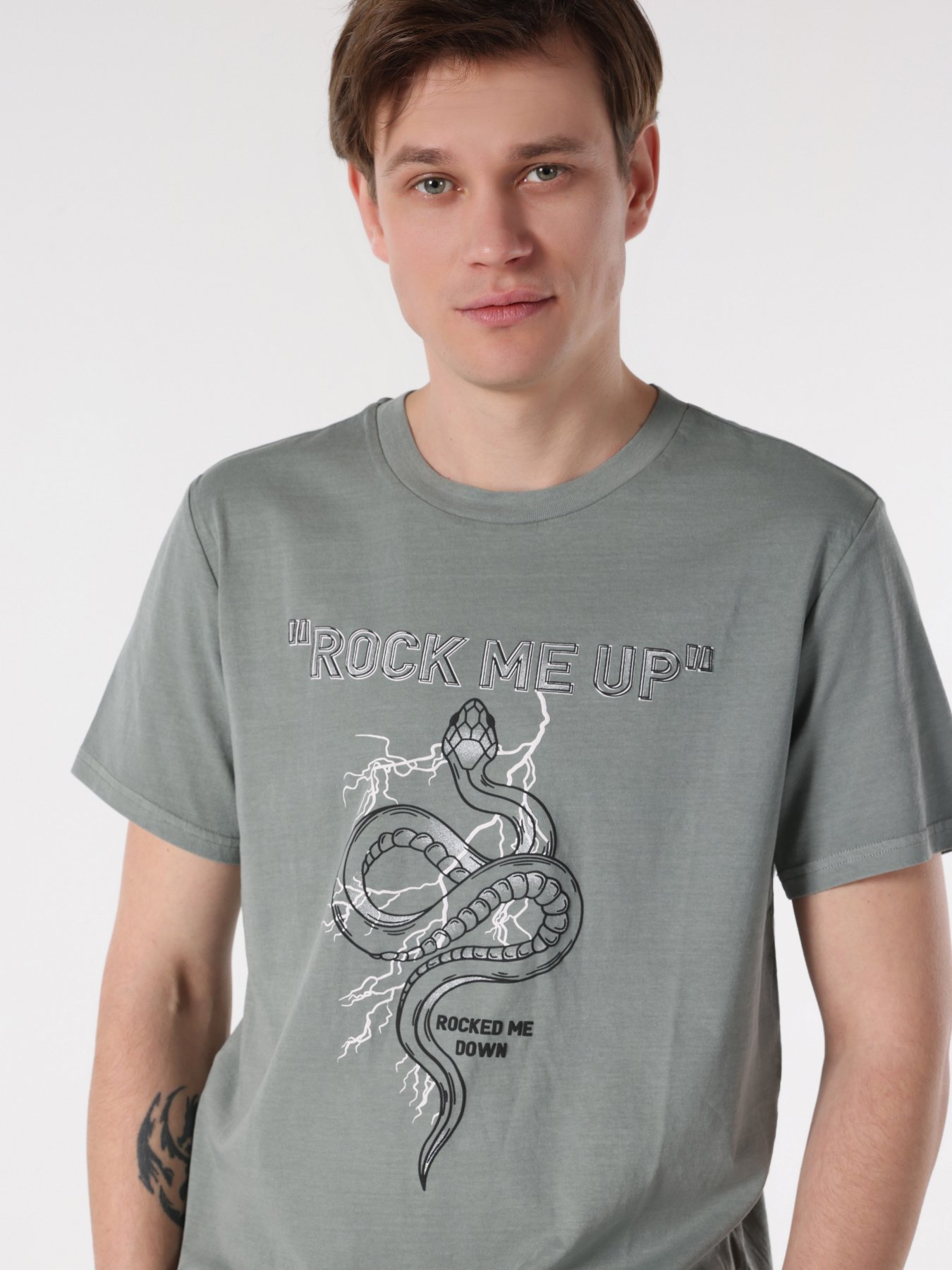 Футболка Colin’s модель CL1061730GRA Фото