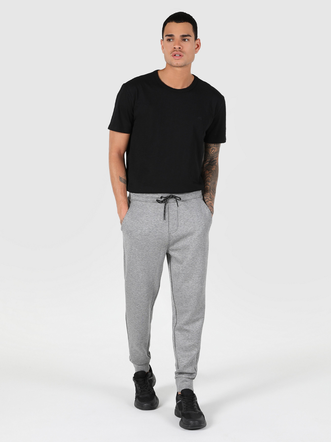 Джогери Colin’s модель CL1061772GRA Фото