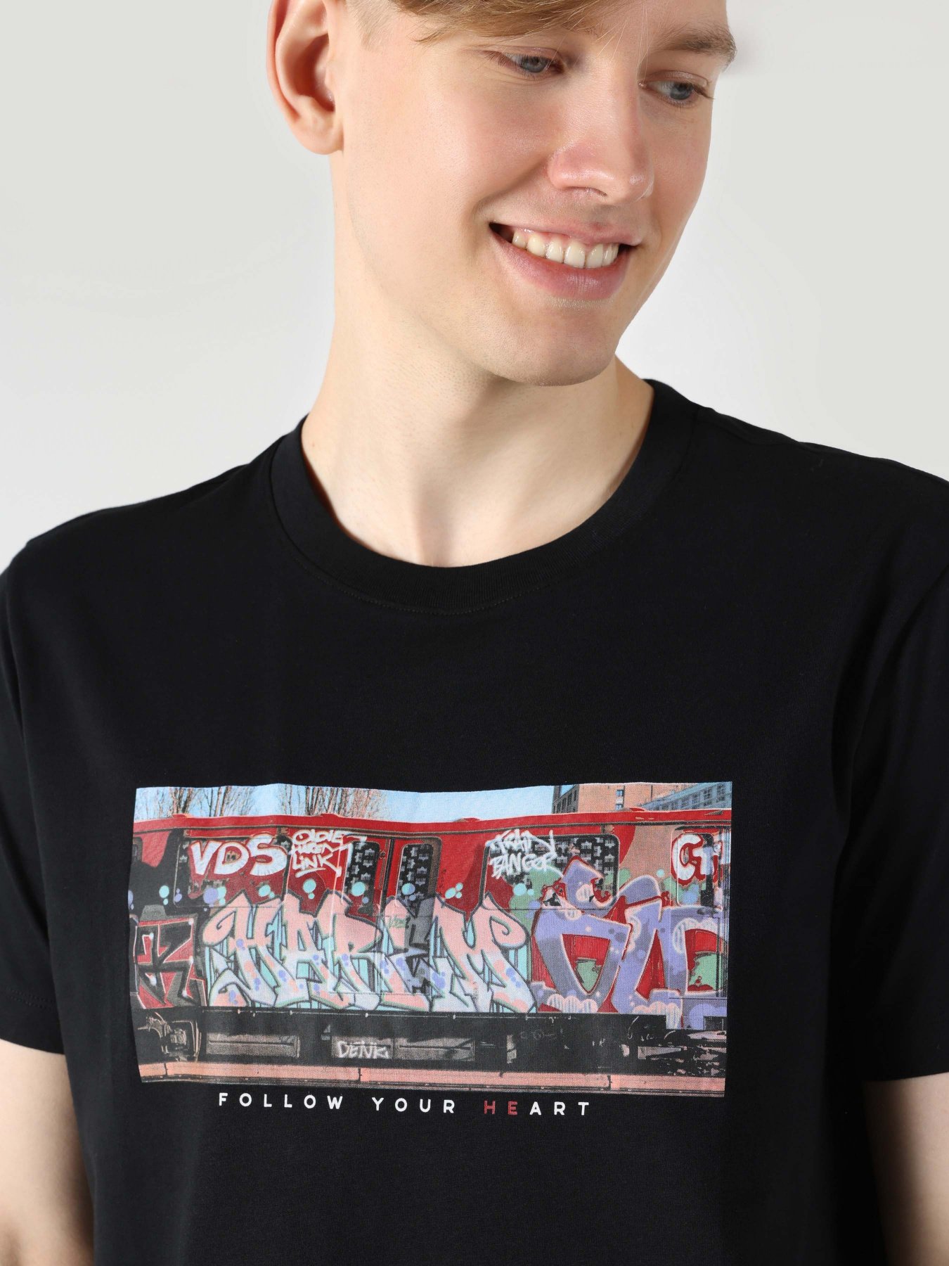 Футболка Colin’s модель CL1061824BLK Фото