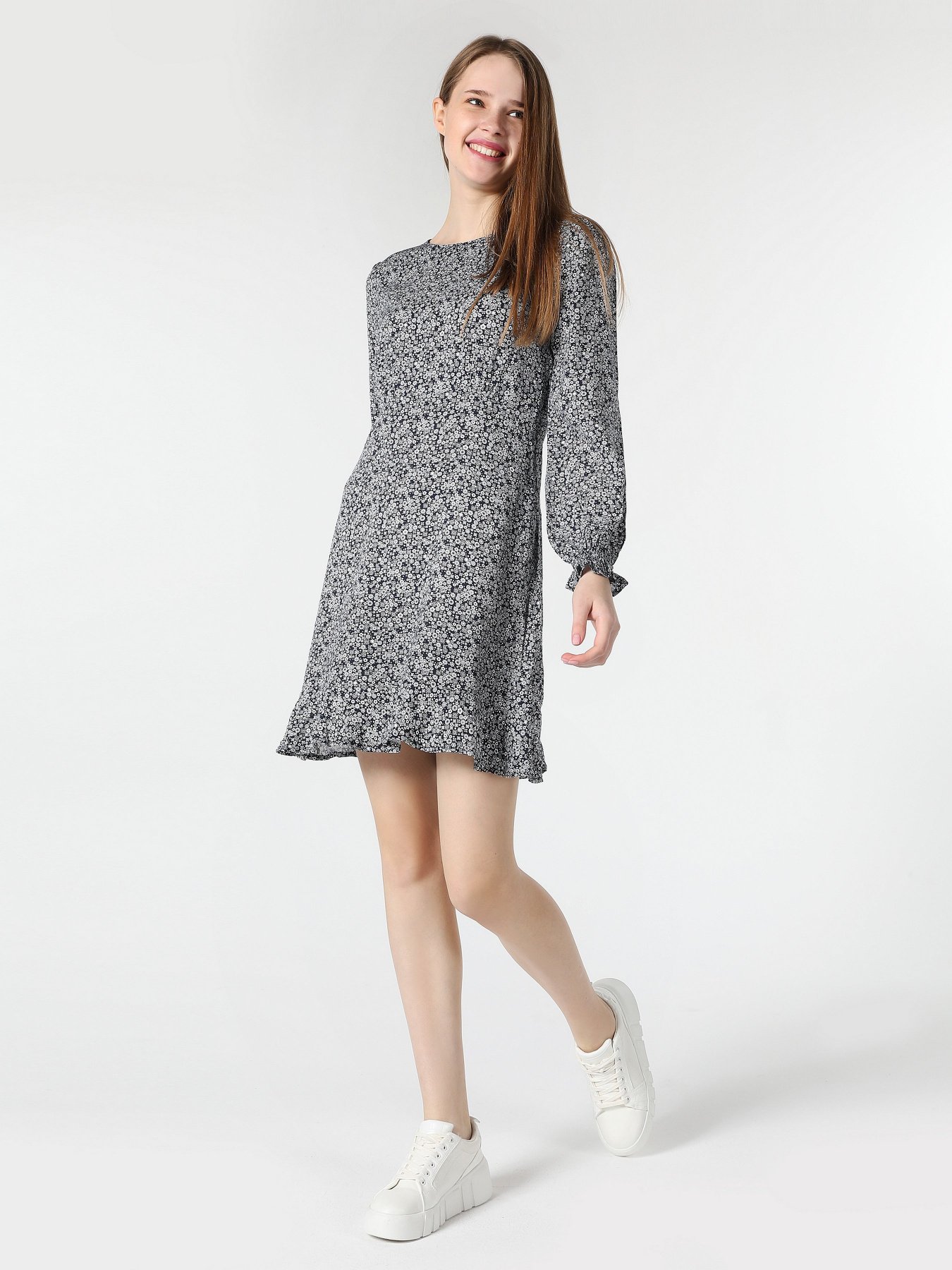 Сукня міні Colin’s модель CL1061887NAV Сукня міні Colin’s модель CL1061887NAV Фото