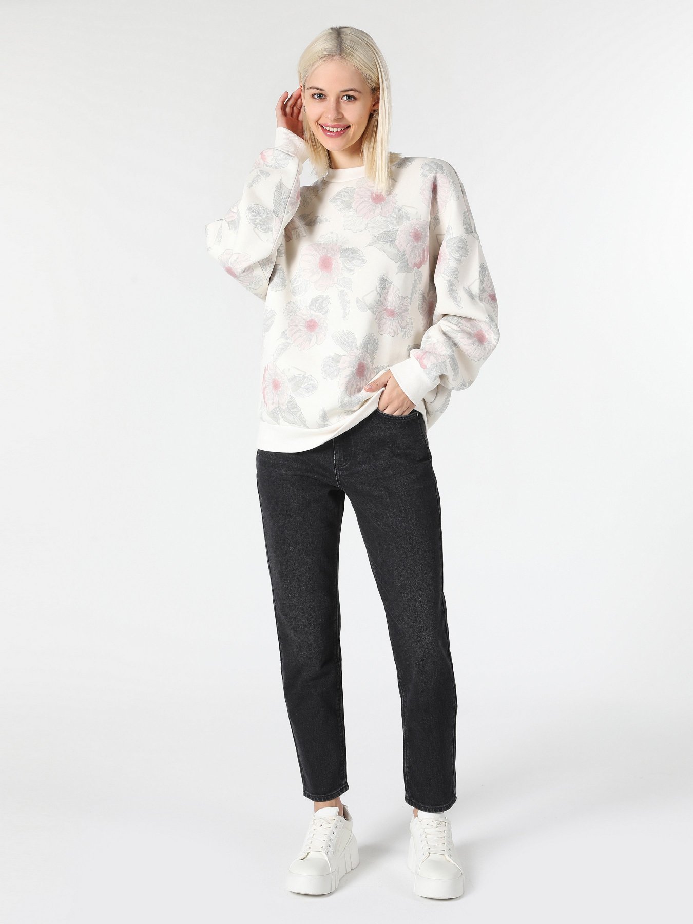 Свитшот Colin’s модель CL1062019ECR Фото