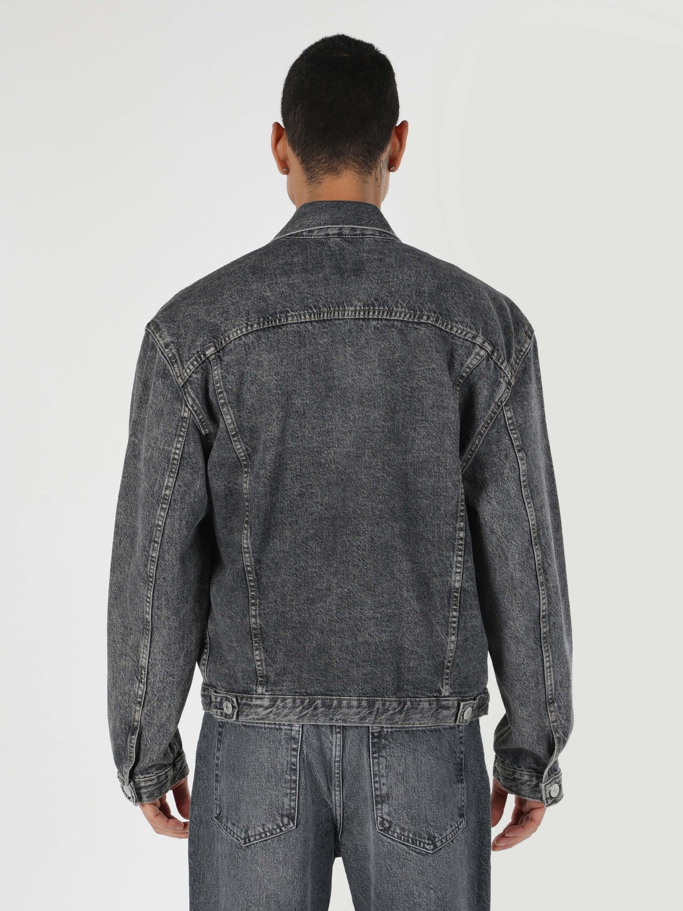 Джинсова куртка Colin’s модель CL1062449DN42469 Джинсова куртка Colin’s модель CL1062449DN42469 Фото