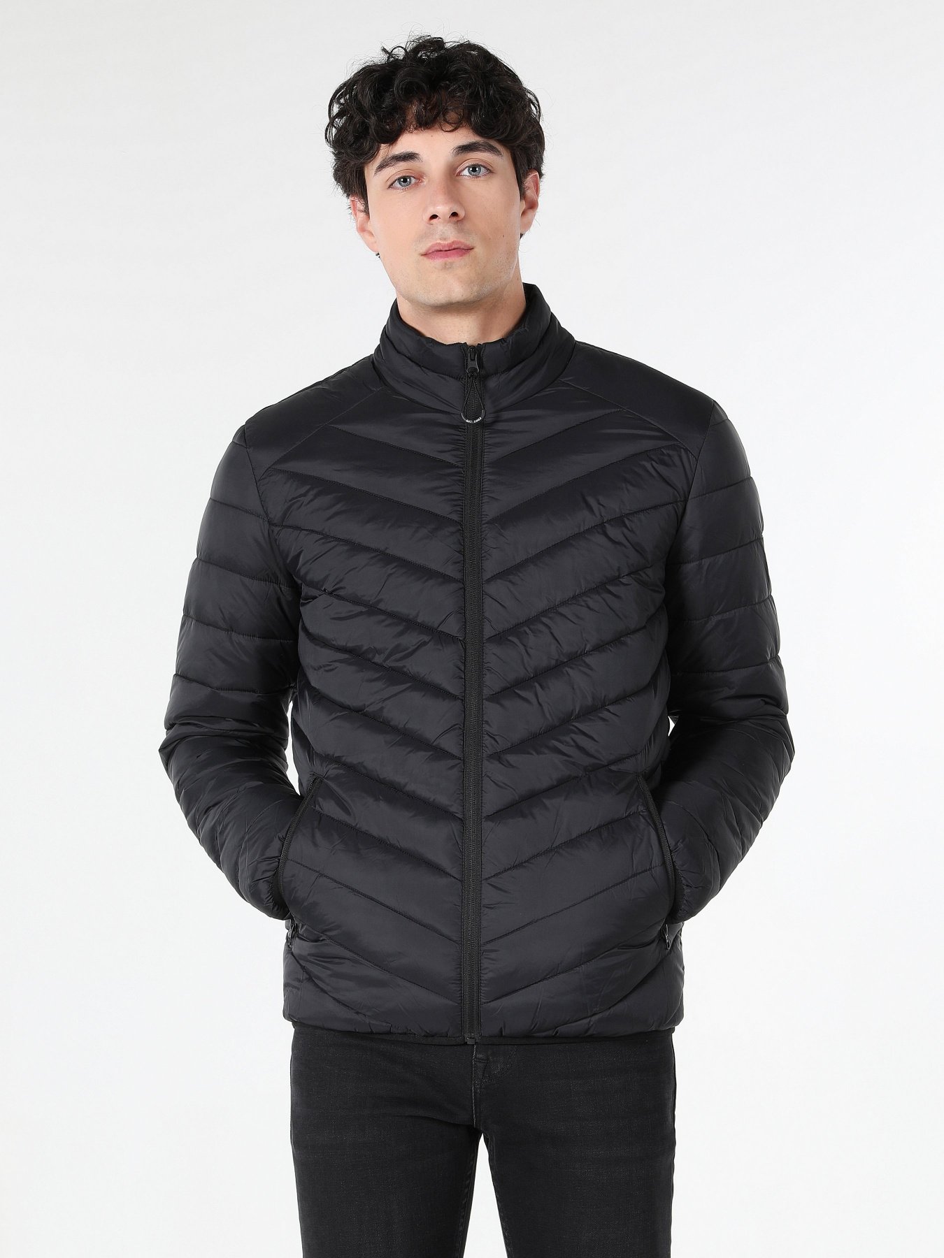 Демісезонна куртка Colin’s модель CL1062510BLK Демісезонна куртка Colin’s модель CL1062510BLK Фото