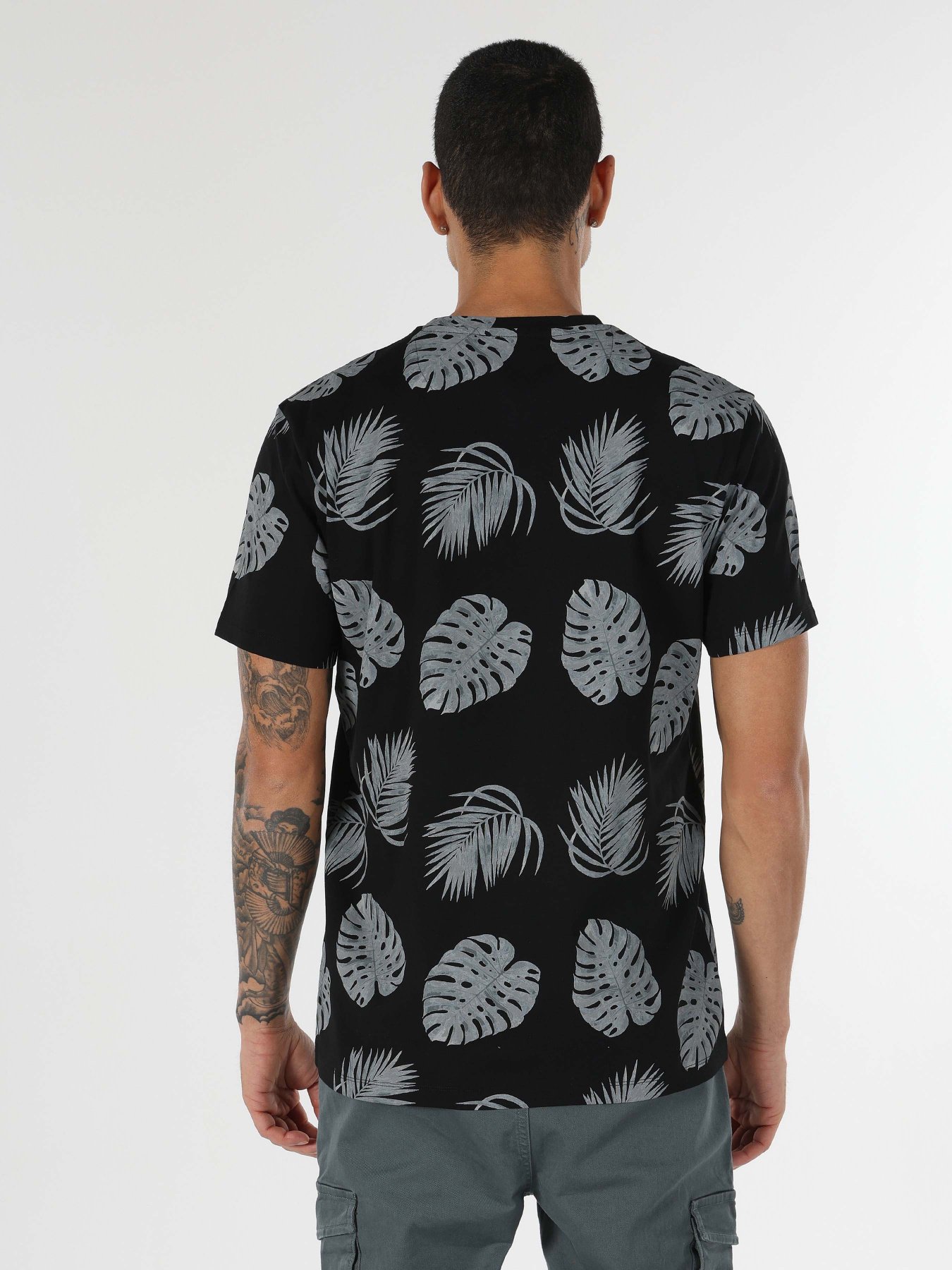 Футболка Colin’s модель CL1062701BLK Фото