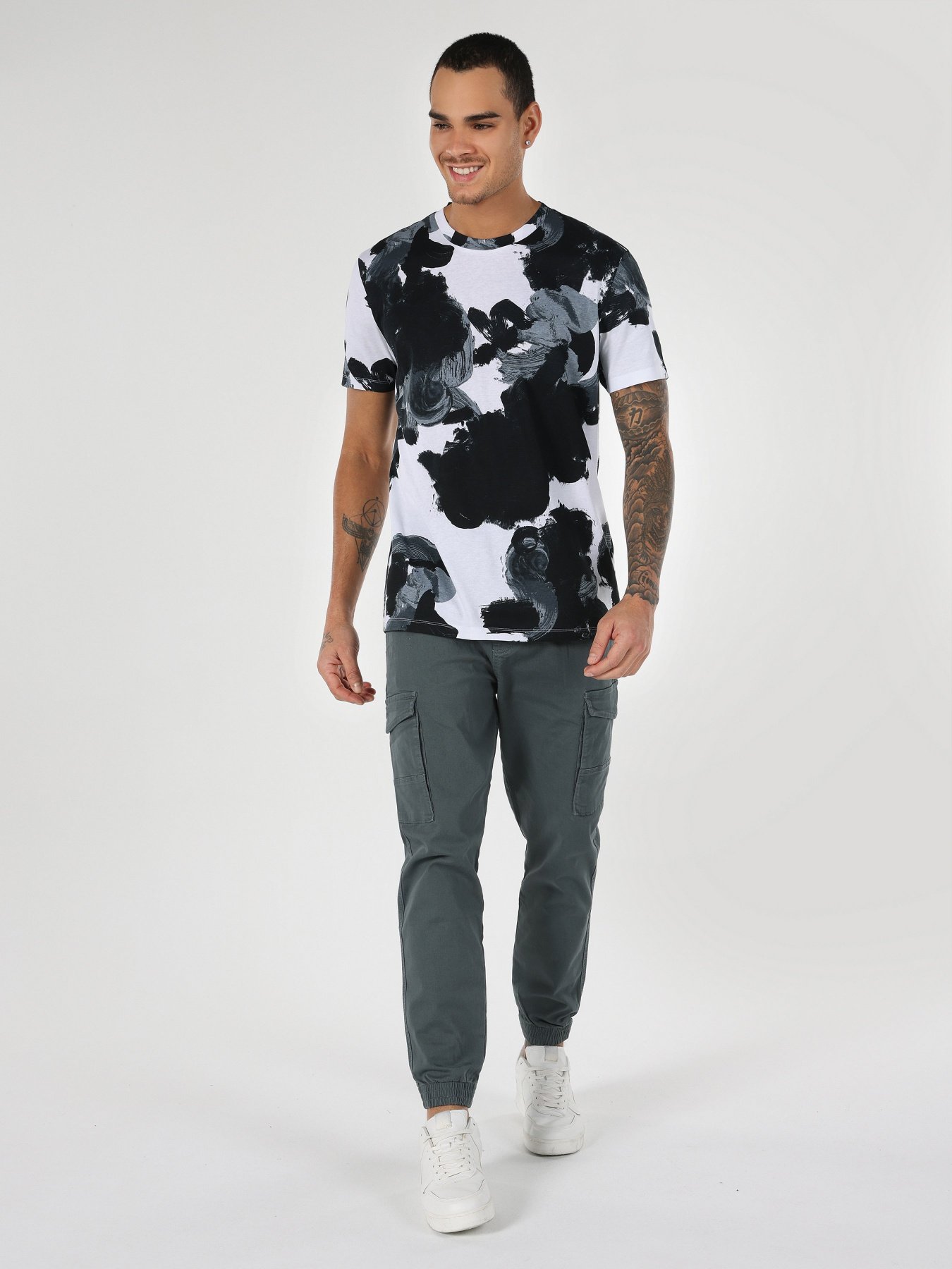 Футболка Colin’s модель CL1063162OFW Фото