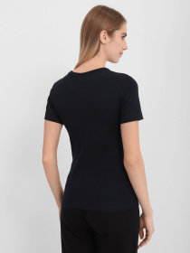 Футболки и поло Champion CREWNECK T-SHIRT модель cha113691-NNY Футболки и поло Champion CREWNECK T-SHIRT модель cha113691-NNY Фото