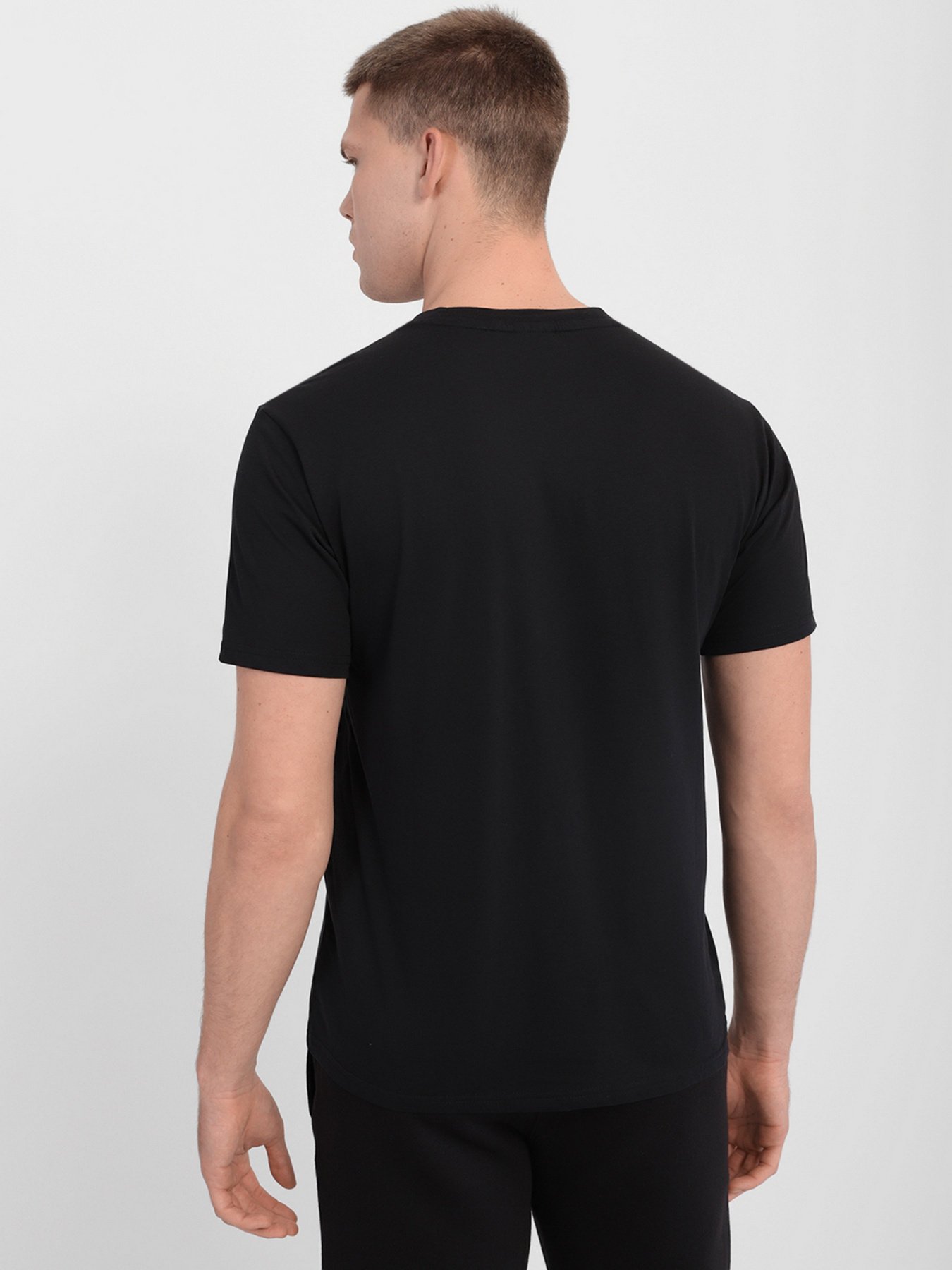 Футболки и поло Champion CREWNECK T-SHIRT модель cha214755-NBK Фото