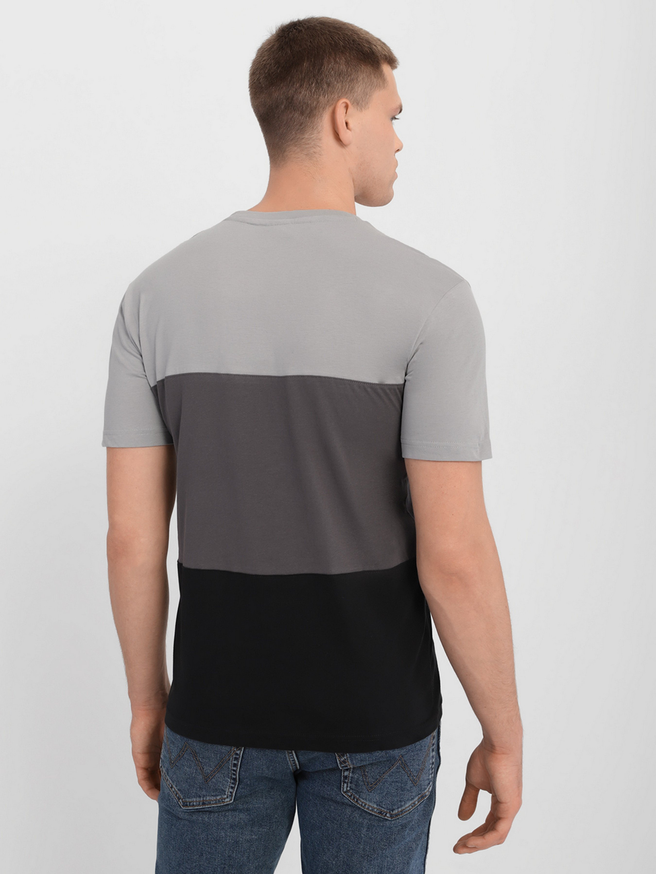 Футболки і поло Champion STRIPE COLOUR BLOCK модель cha216589-NBK/EBN Футболки і поло Champion STRIPE COLOUR BLOCK модель cha216589-NBK/EBN Фото