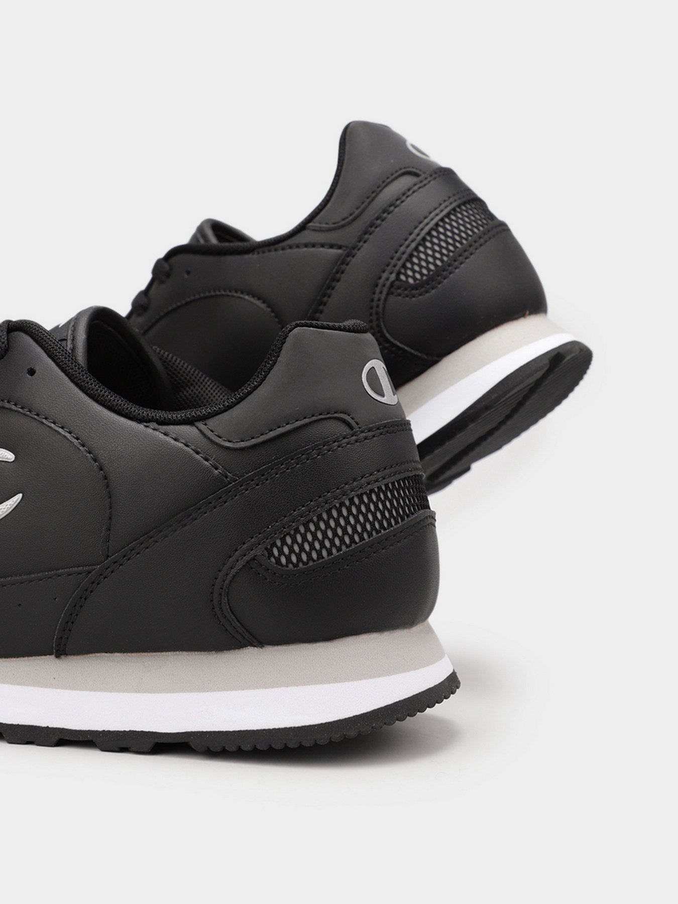 Кросівки Champion LOW CUT SHOE RR Модель chaS21718-NBK Фото