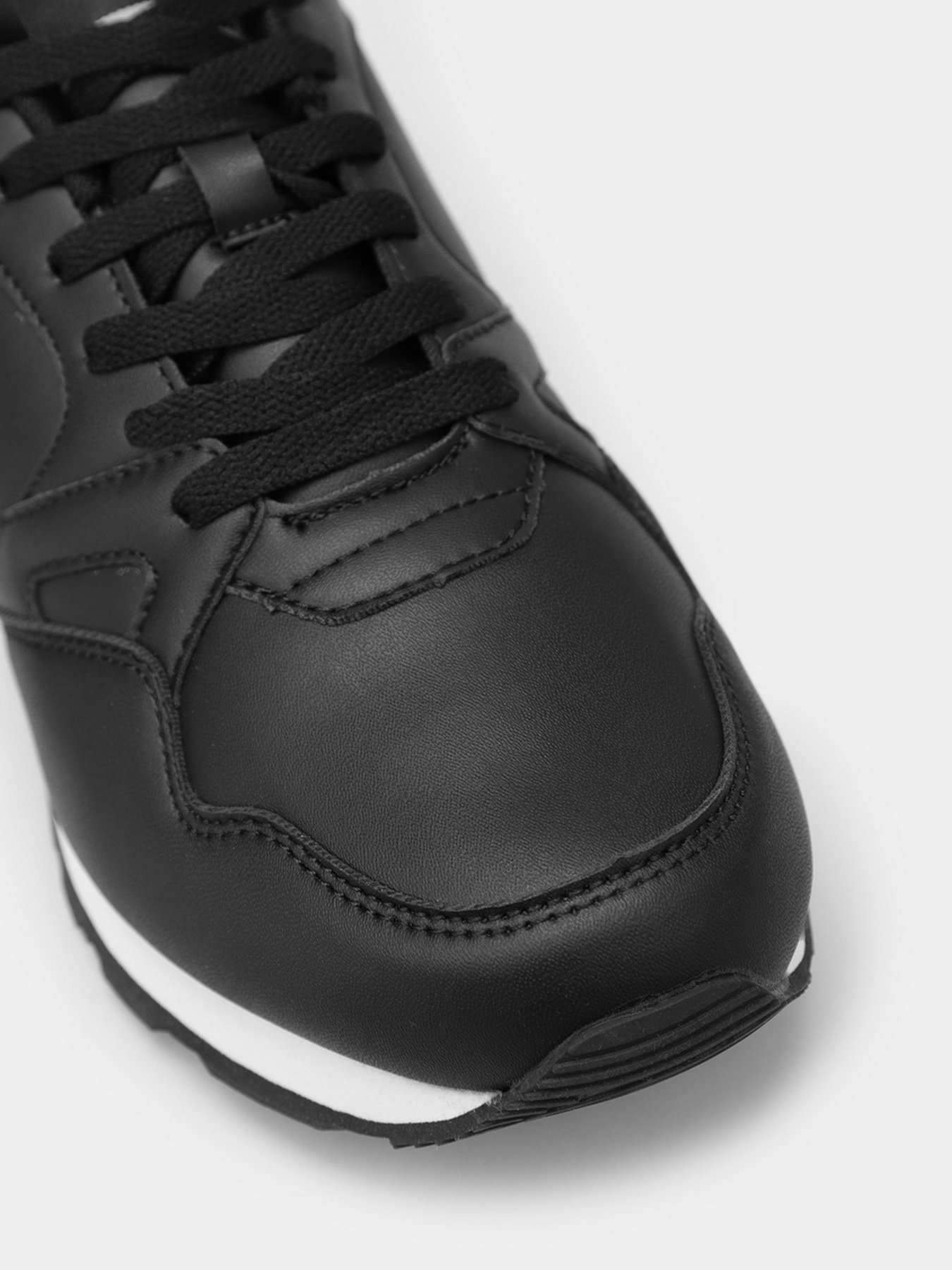 Кросівки повсякденні Champion LOW CUT SHOE RR модель chaS21718-NBK Кросівки повсякденні Champion LOW CUT SHOE RR модель chaS21718-NBK Фото