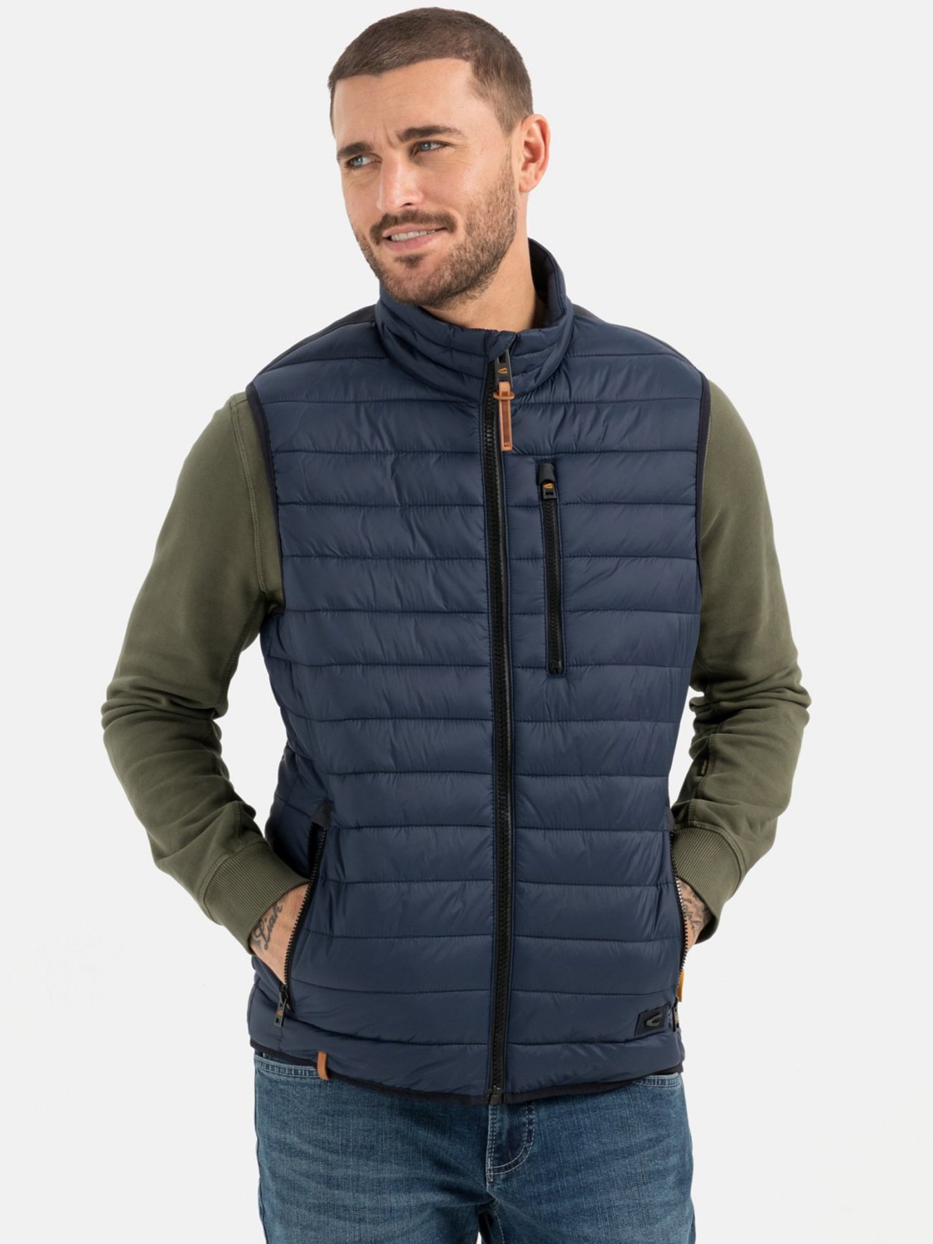 Утеплений жилет Camel Active Vest модель 460210-9E52-47 Темно-синій Утеплений жилет Camel Active Vest модель 460210-9E52-47 Темно-синій Фото
