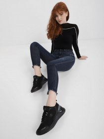 Кроссовки Champion BOLD модель chaS11331-TRIPLE/NBK Фото