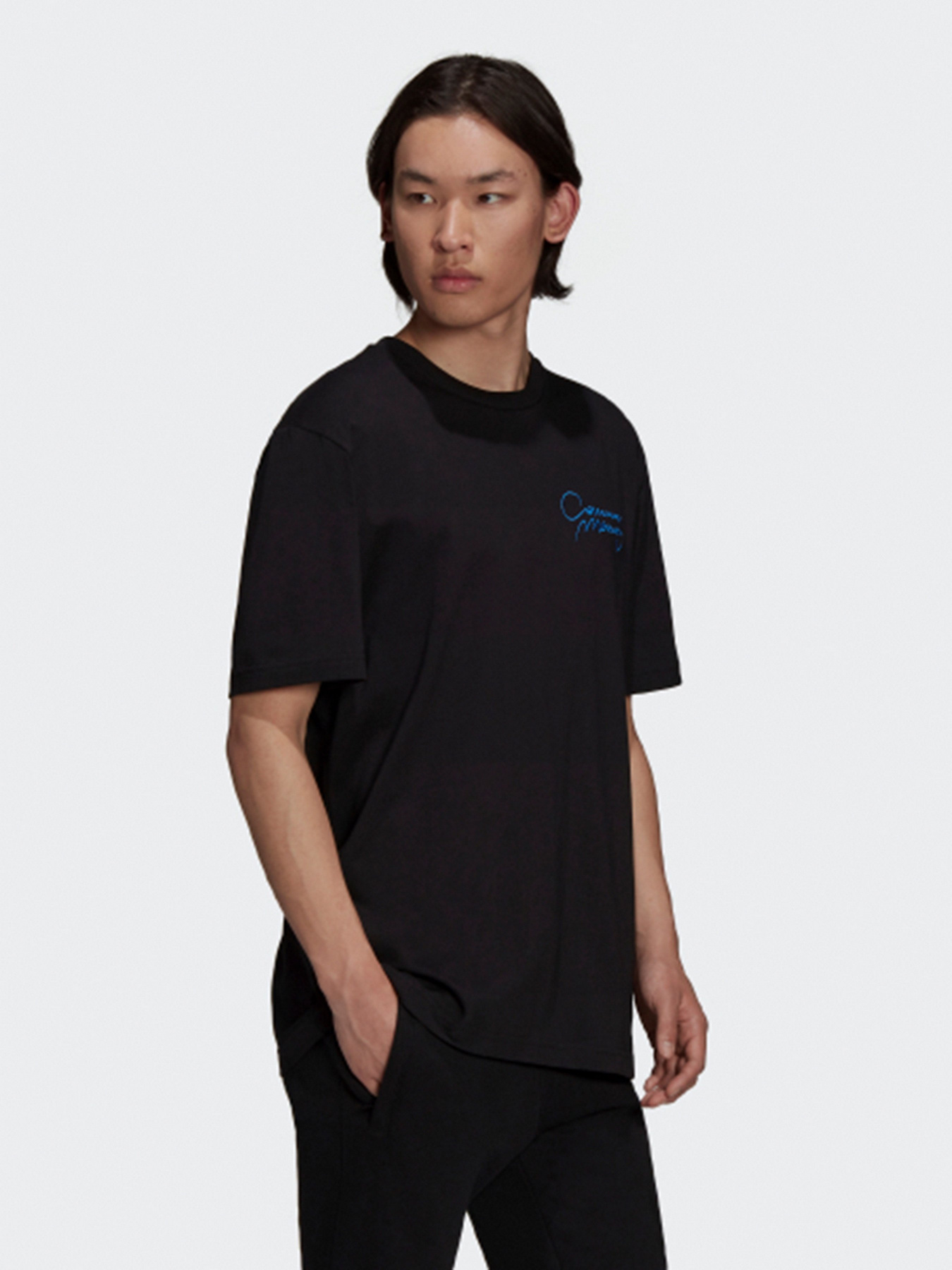 Футболка Adidas Graphics Common Memory Originals модель H13521 Фото