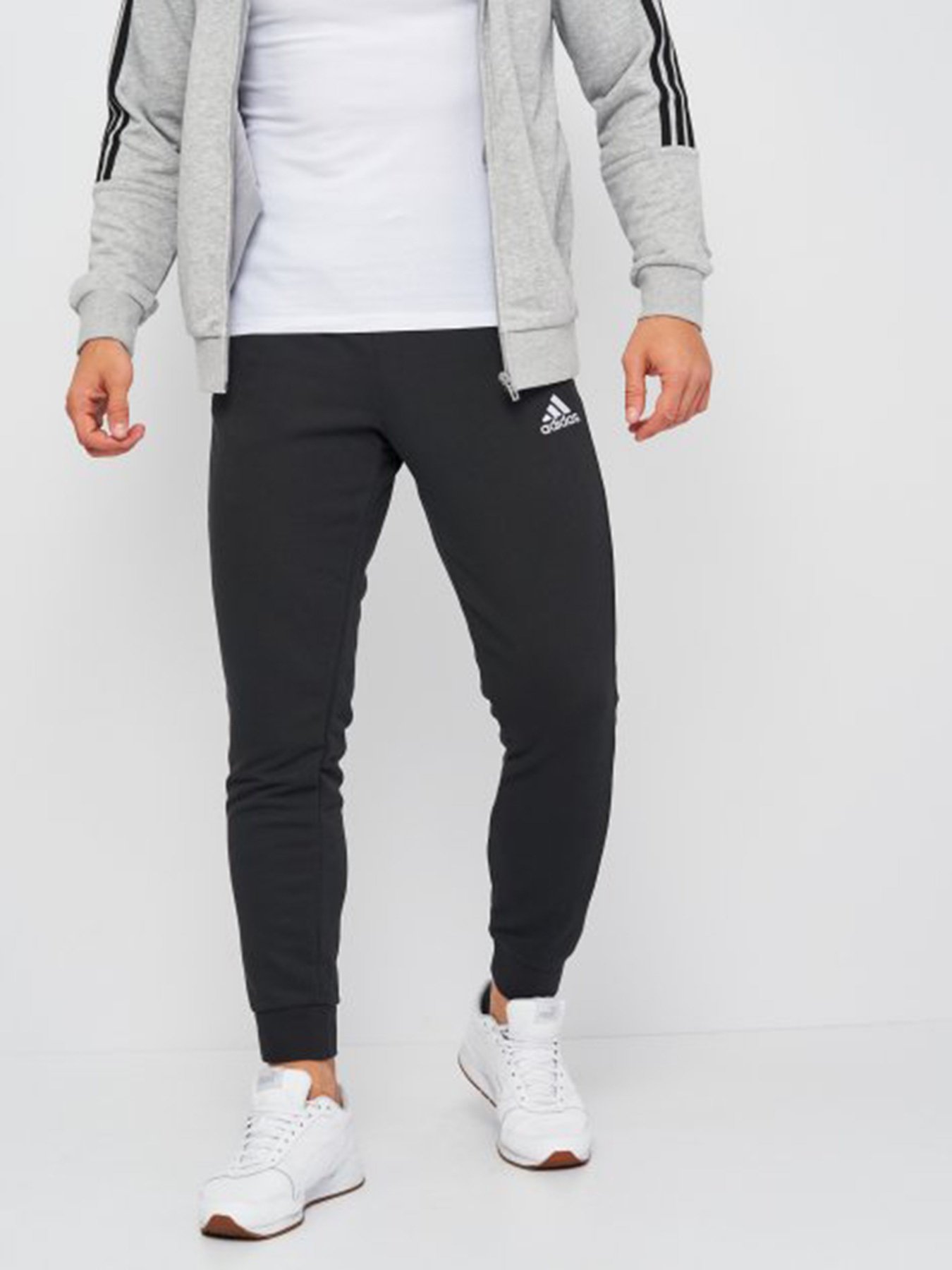 Спортивный костюм Adidas Essentials 3-Stripes модель GK9975 Фото