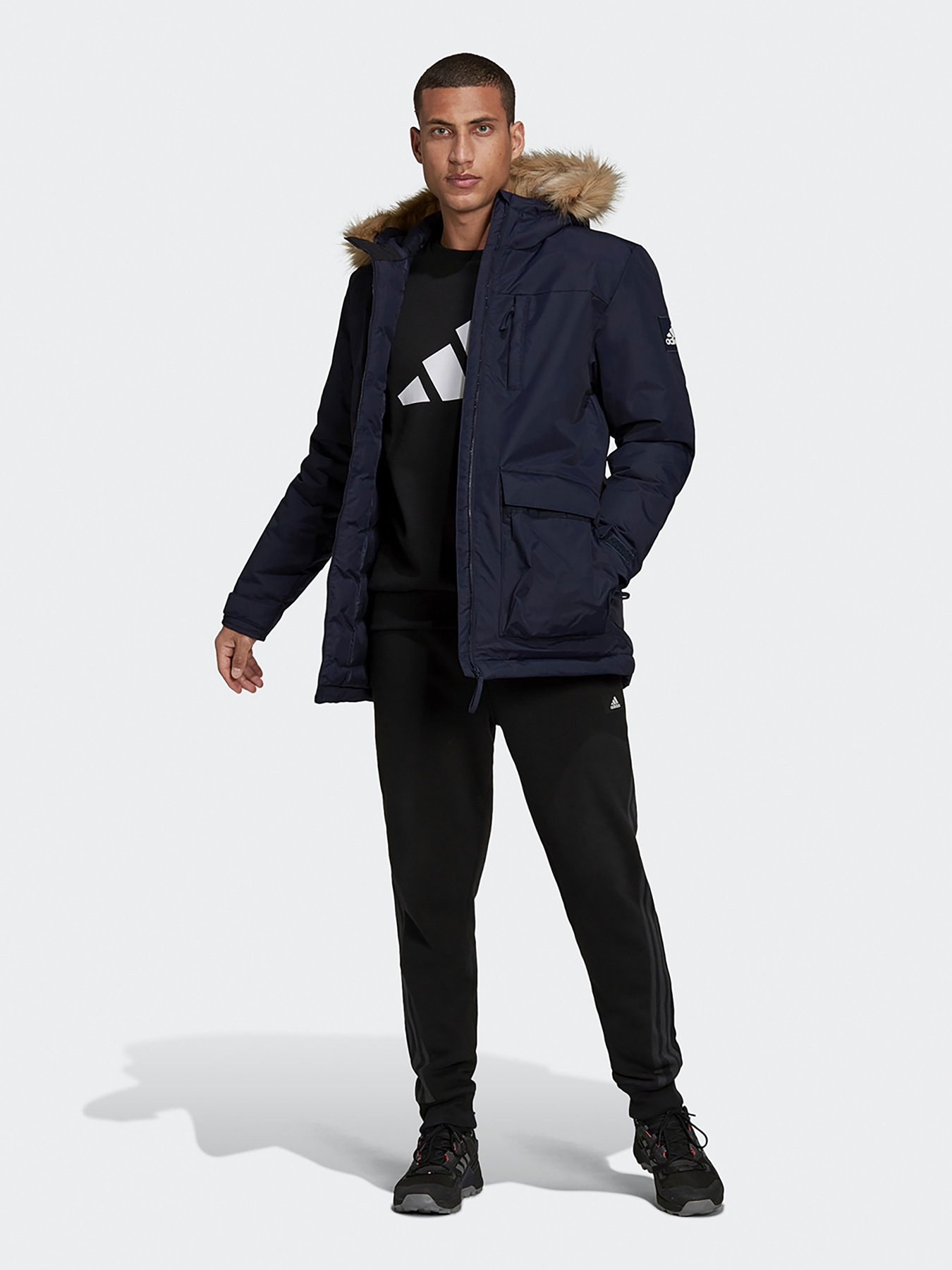 Парка Adidas UTILITAS Performance модель GT1701 Парка Adidas UTILITAS Performance модель GT1701 Фото