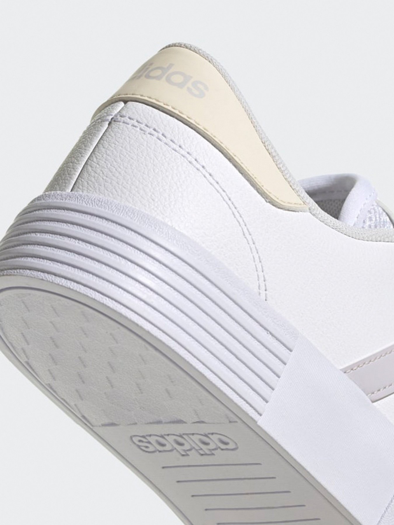 Кеды низкие Adidas COURT BOLD модель GZ2694 Фото