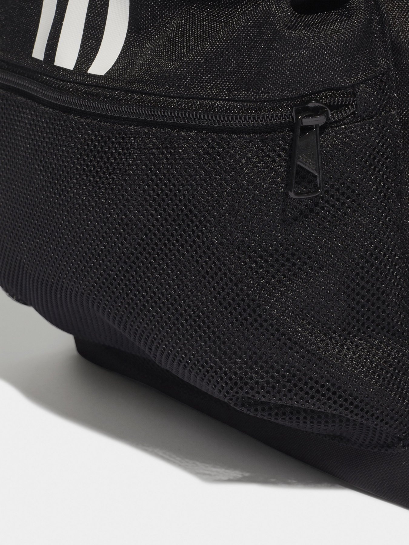 Рюкзаки Adidas Classic Badge Of Sport 3-Stripes модель H34804 Фото