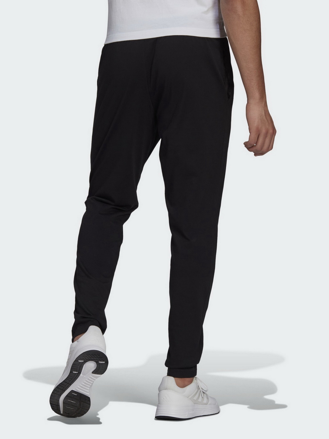 Спортивні штани Adidas Essentials Tapered модель GK9222 Фото