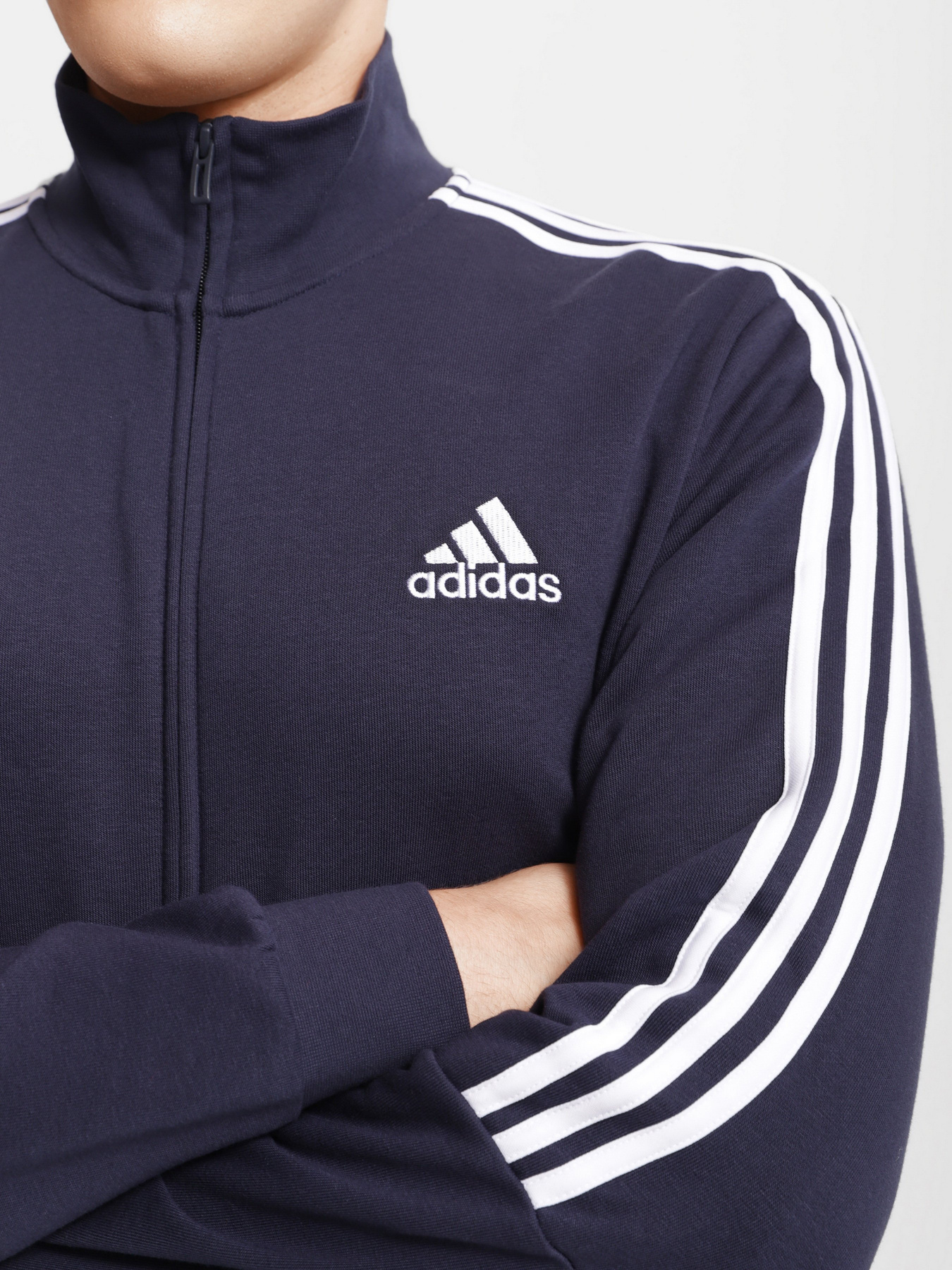 Спортивний костюм Adidas AEROREADY Essentials 3-Stripes модель GK9977 Фото