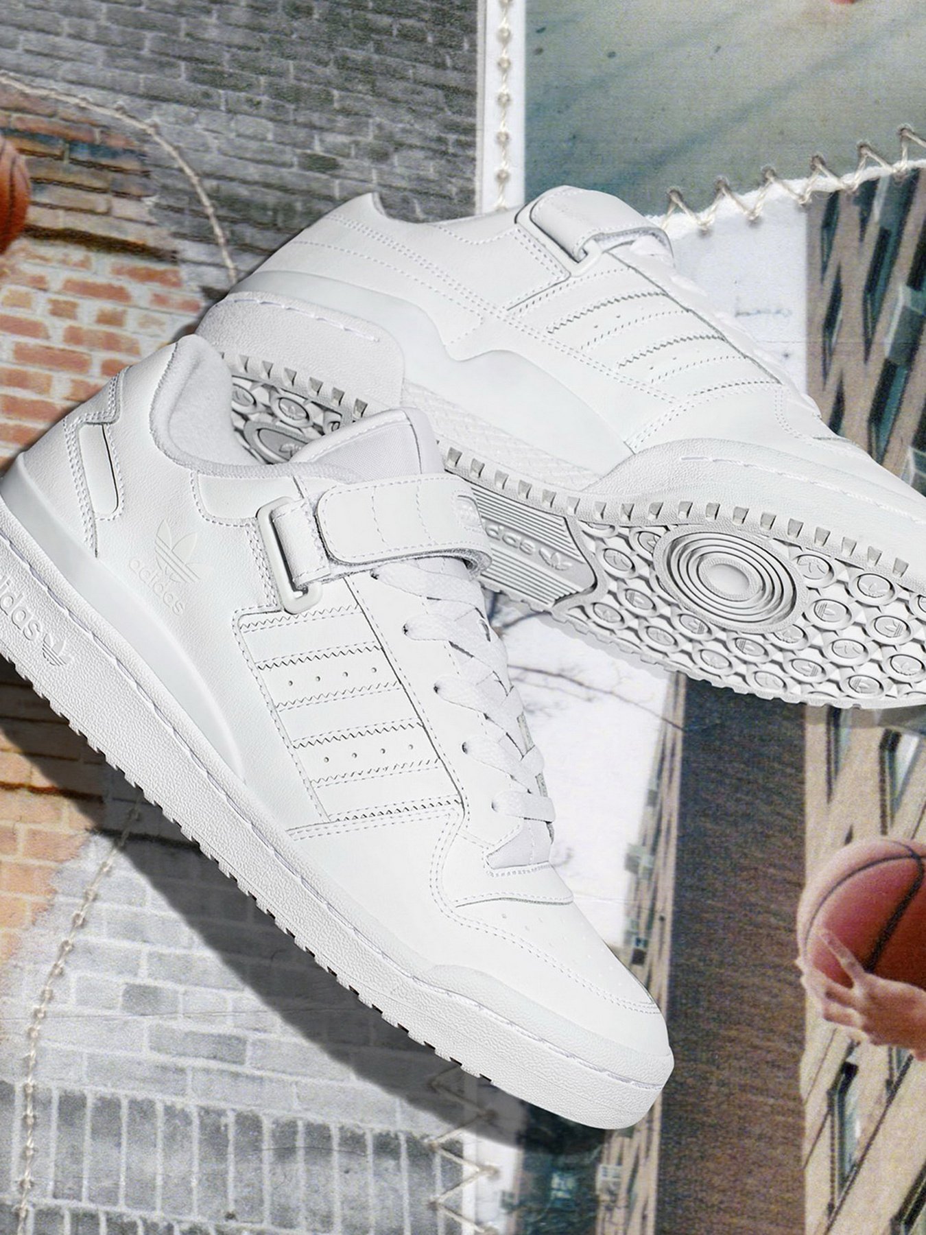 Кеди низькі Adidas Forum Low модель FY7755 Фото