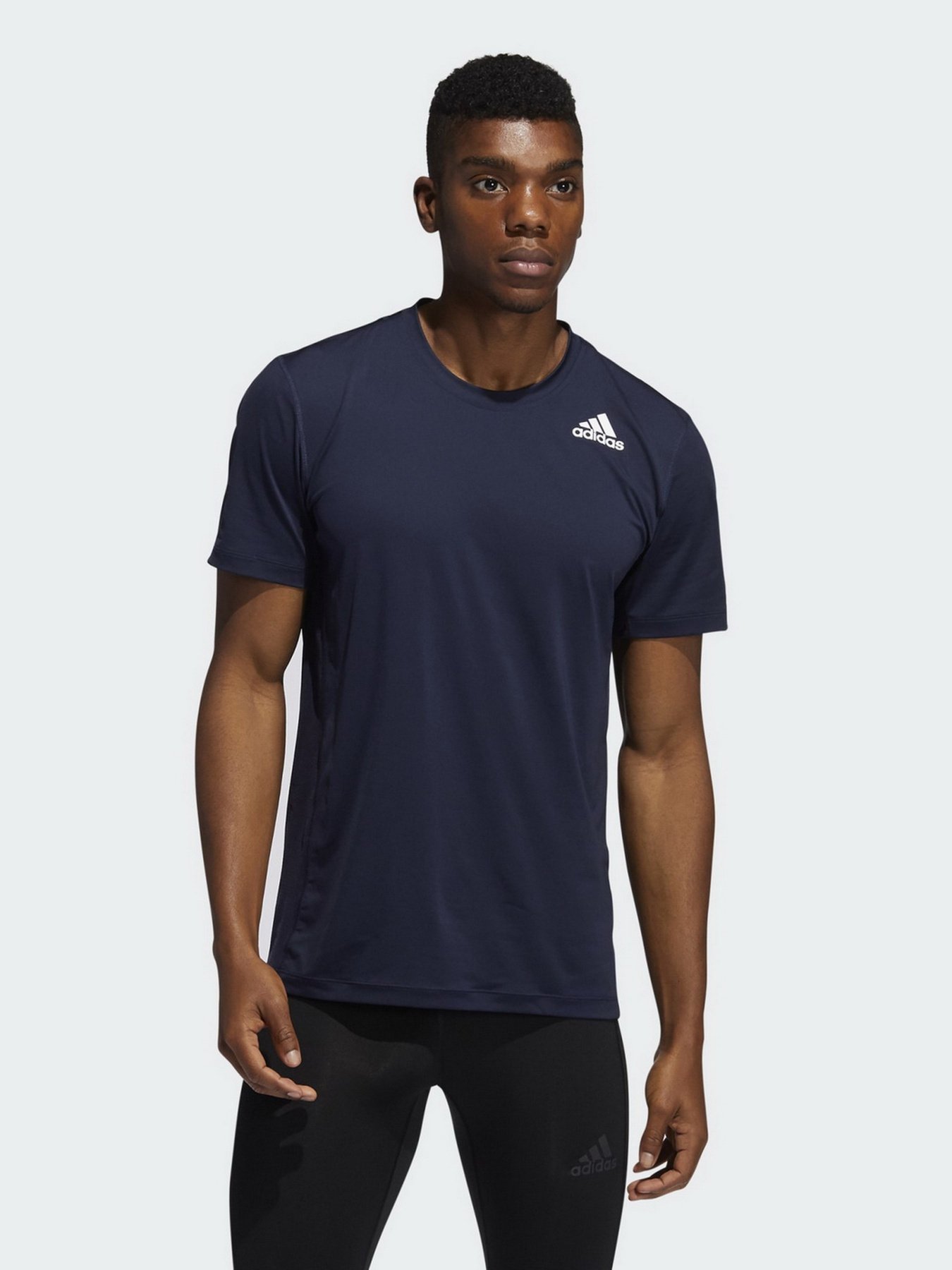 Спортивная футболка Adidas Techfit 3-Stripes модель GL9881 Фото