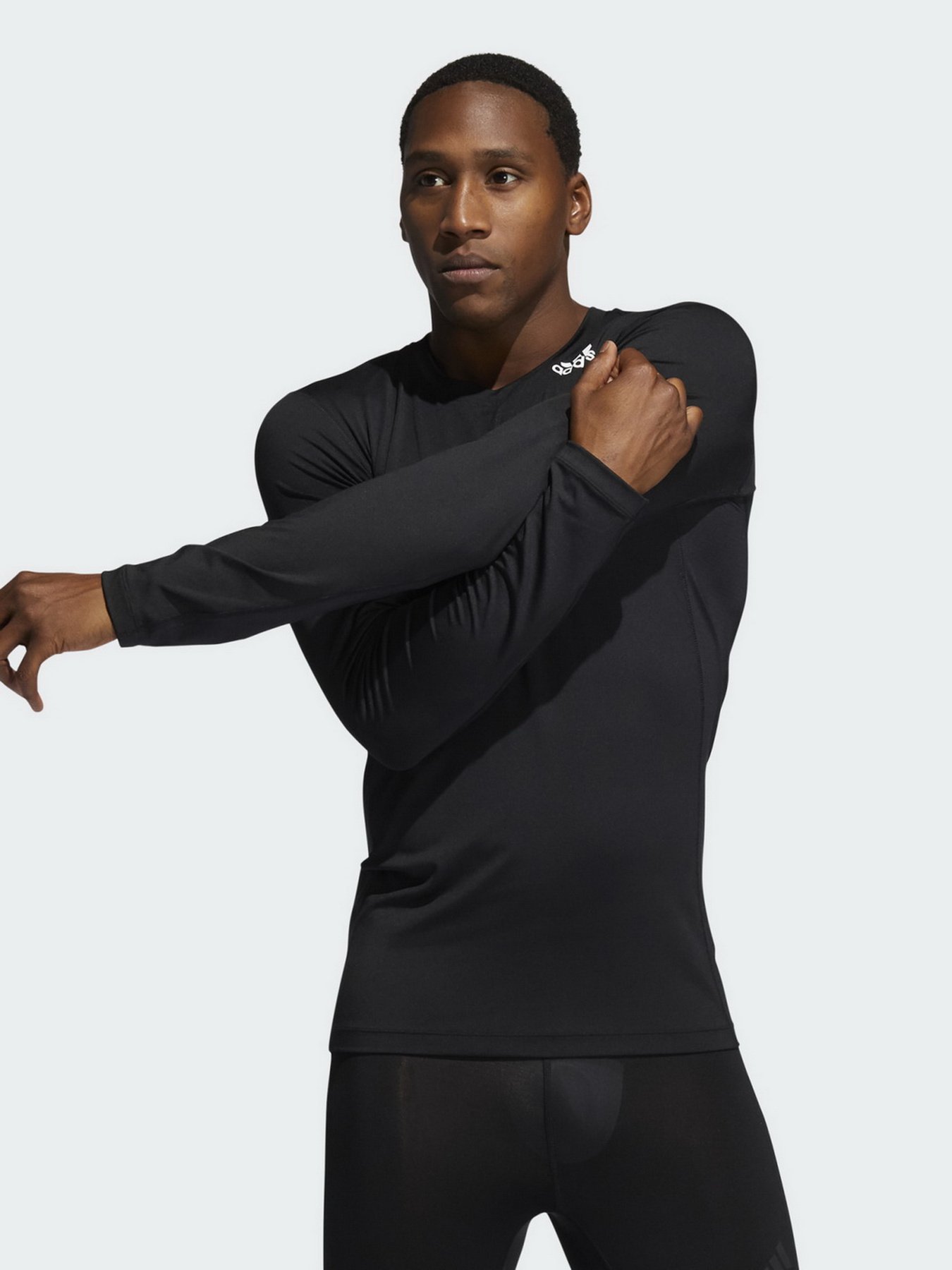 Кофта спортивная Adidas Techfit Compression модель GM5038 Фото