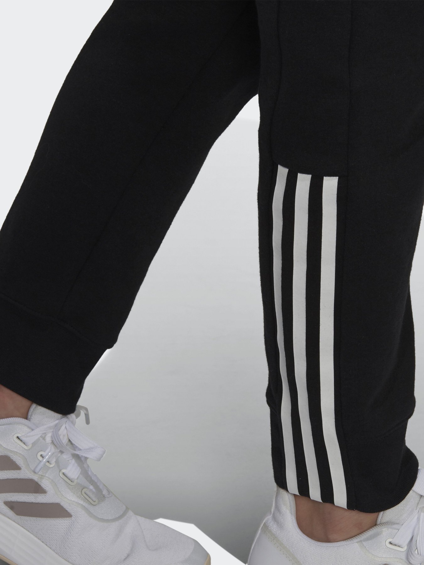 Штаны спортивные Adidas ESSENTIALS 3-STRIPES модель GS1383 Фото