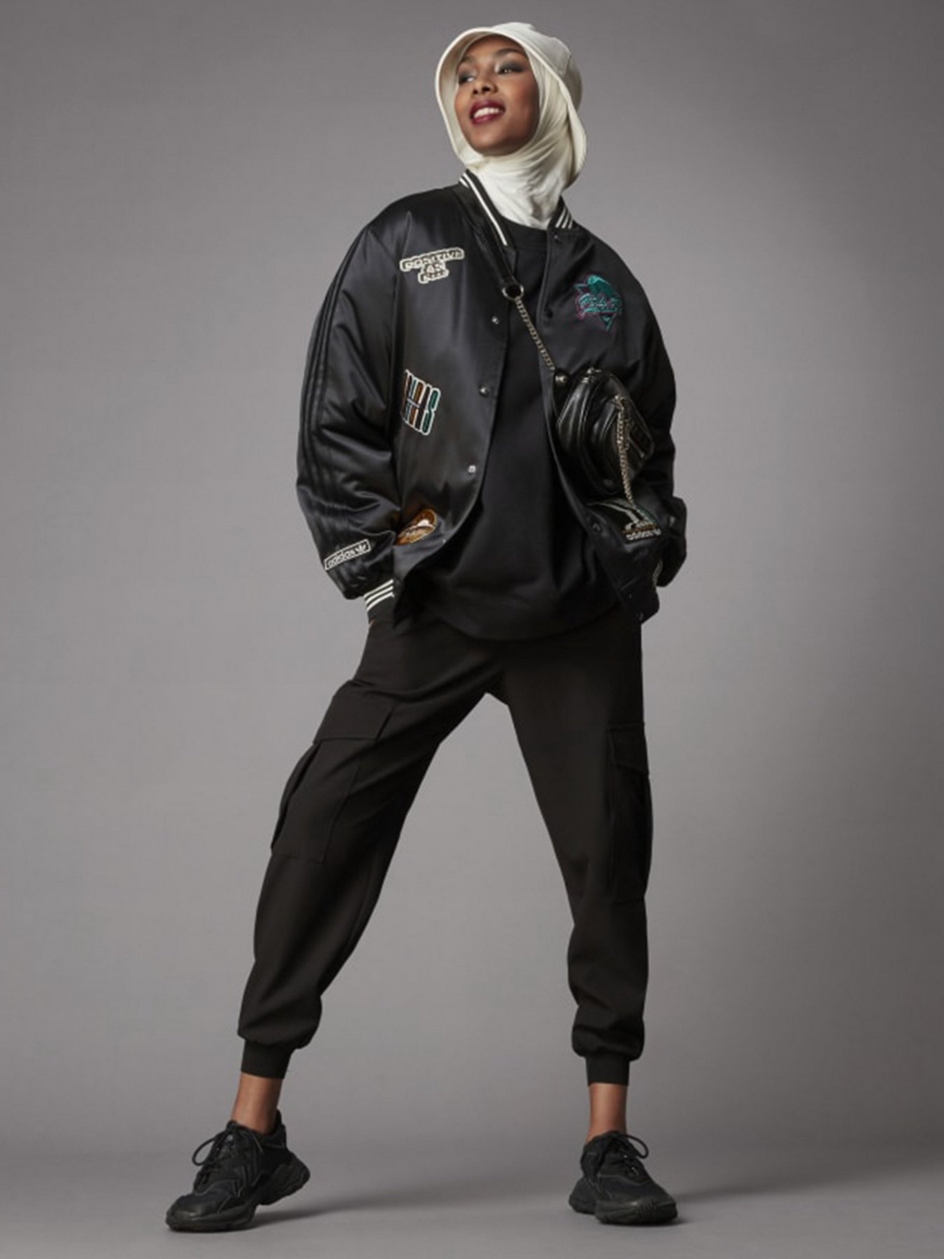 Свитшот Adidas ADICOLOR OVERSIZE модель H11393 Фото