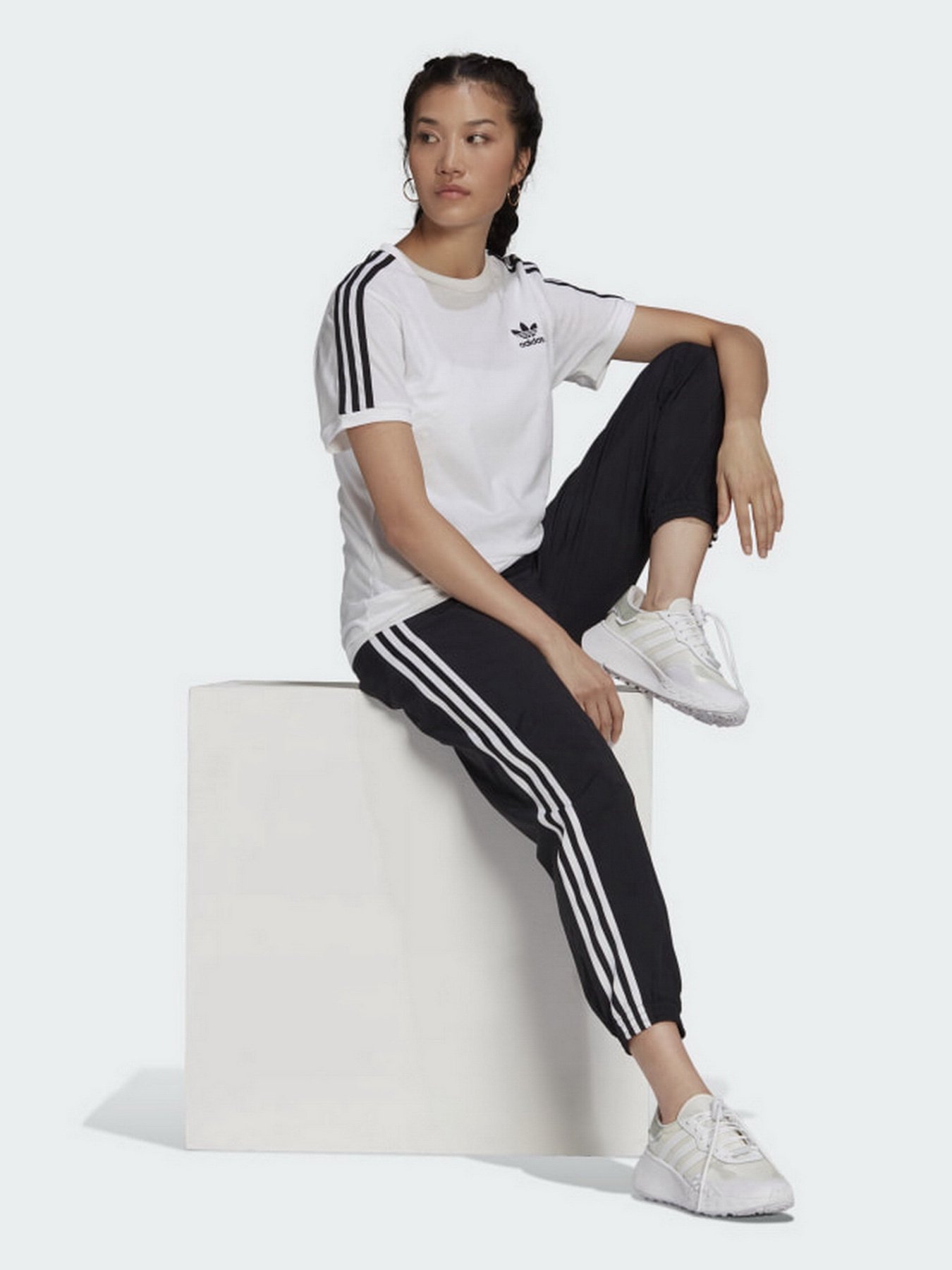 Спортивні штани Adidas Adicolor Classics Lock-Up модель H20547 Фото