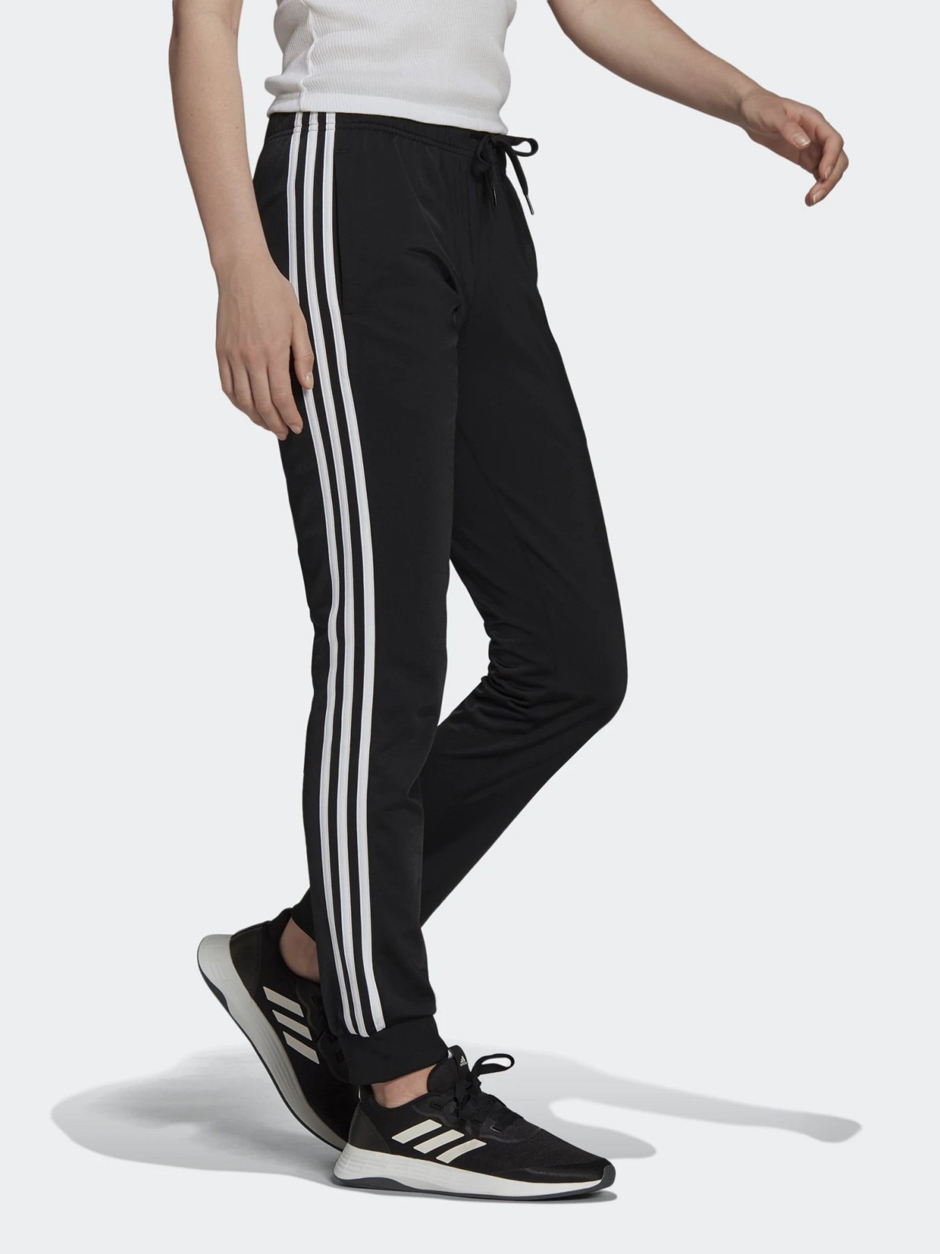 Штаны спортивные Adidas PRIMEGREEN ESSENTIALS WARM-UP 3-STRIPES модель H48447 Фото