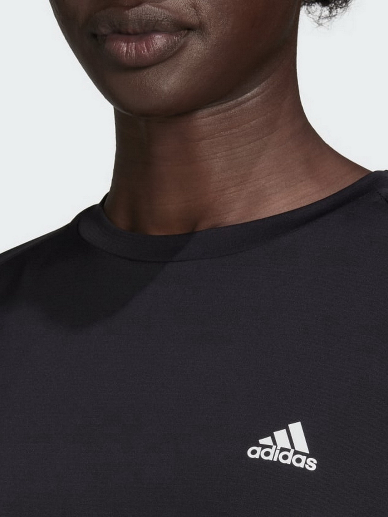 Спортивна футболка Adidas Designed To Move Studio Boyfriend модель HA6615 Фото