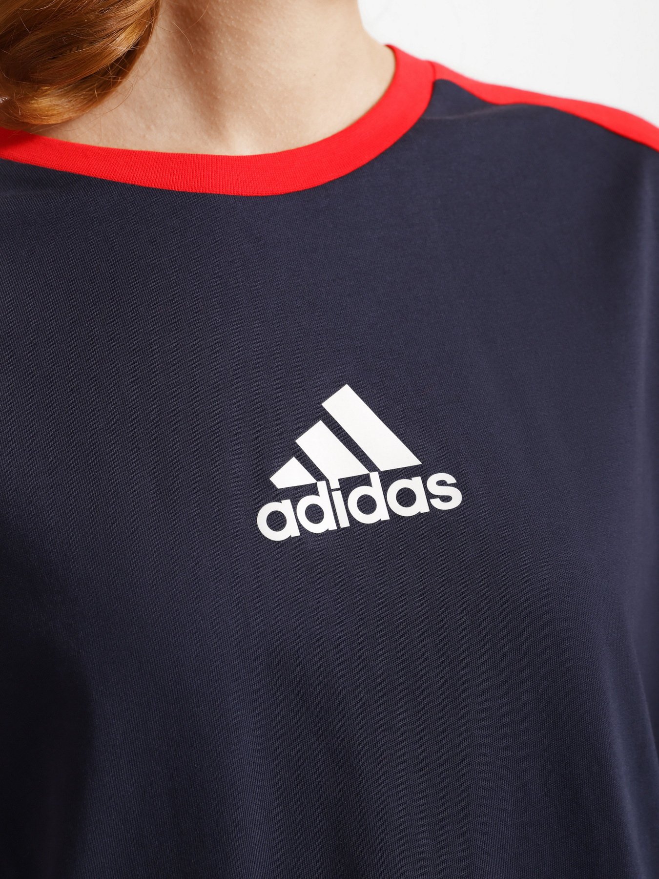 Футболка Adidas Essentials Colorblock Boyfriend модель HA6620 Фото