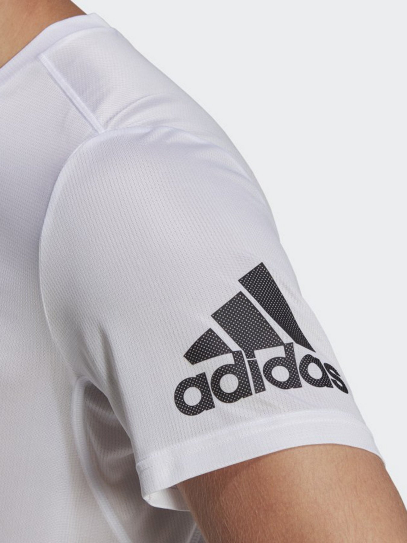 Спортивна футболка Adidas Run It Performance модель HB7471 Спортивна футболка Adidas Run It Performance модель HB7471 Фото