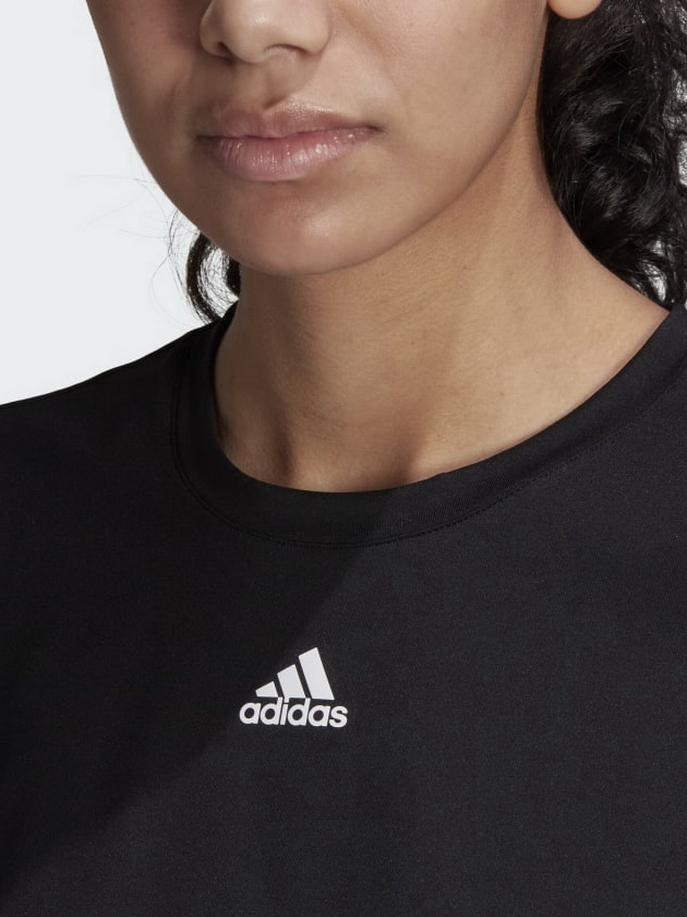 Спортивна футболка Adidas Novelty Performance модель HC0393 Фото