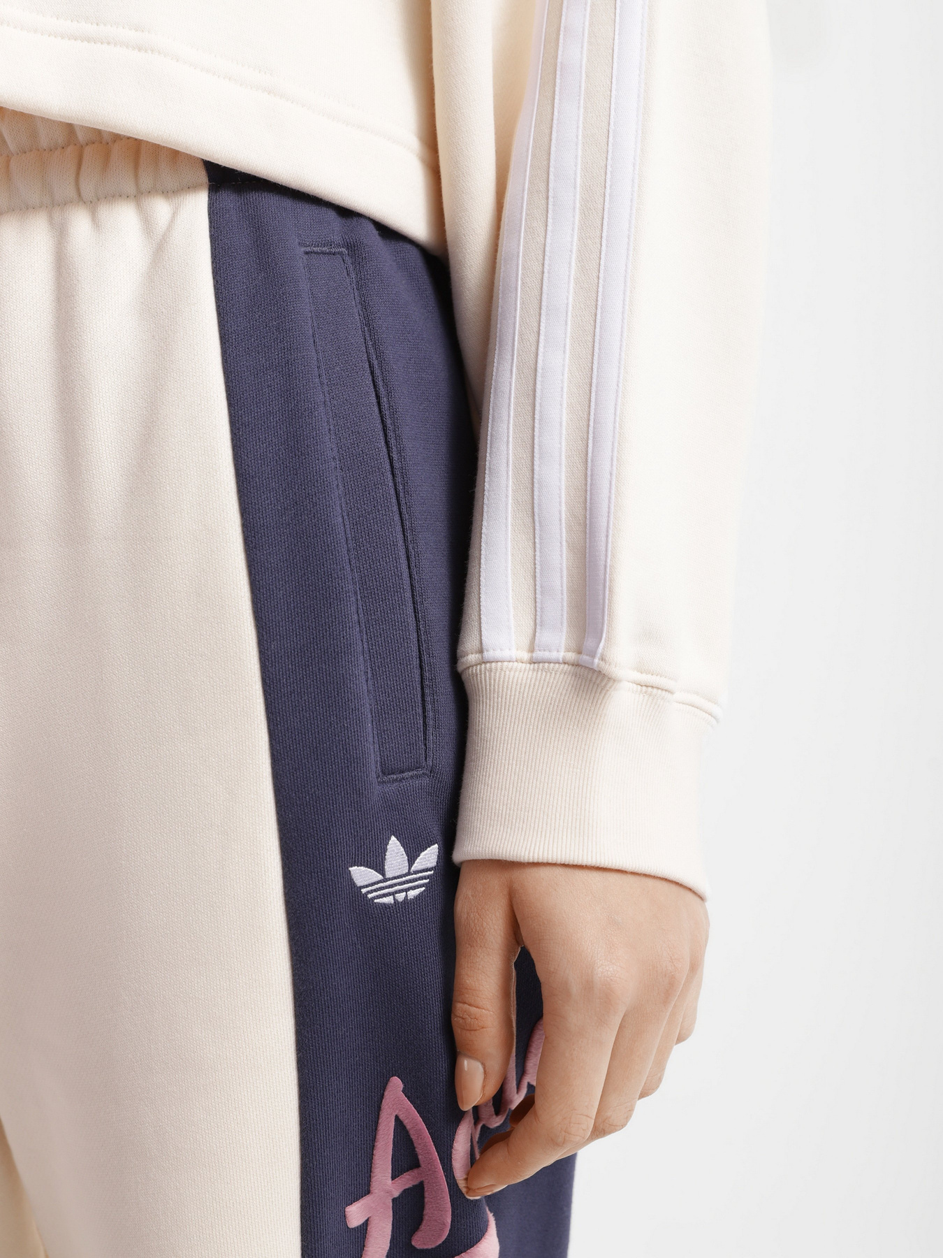 Худи Adidas Adicolor Classics модель HC2018 Фото