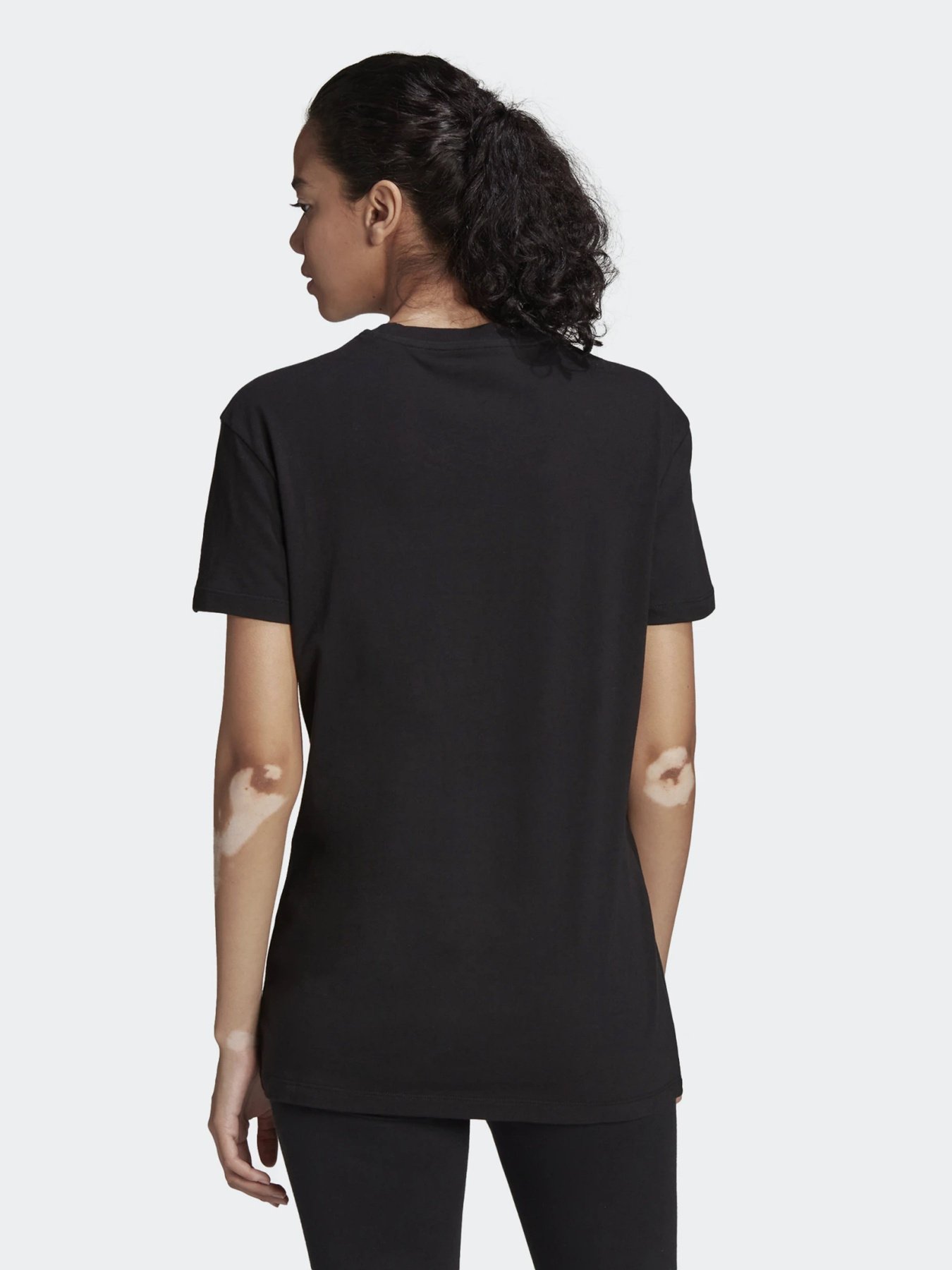 Футболка Adidas FOIL BOX GRAPHIC модель HC2153 Фото