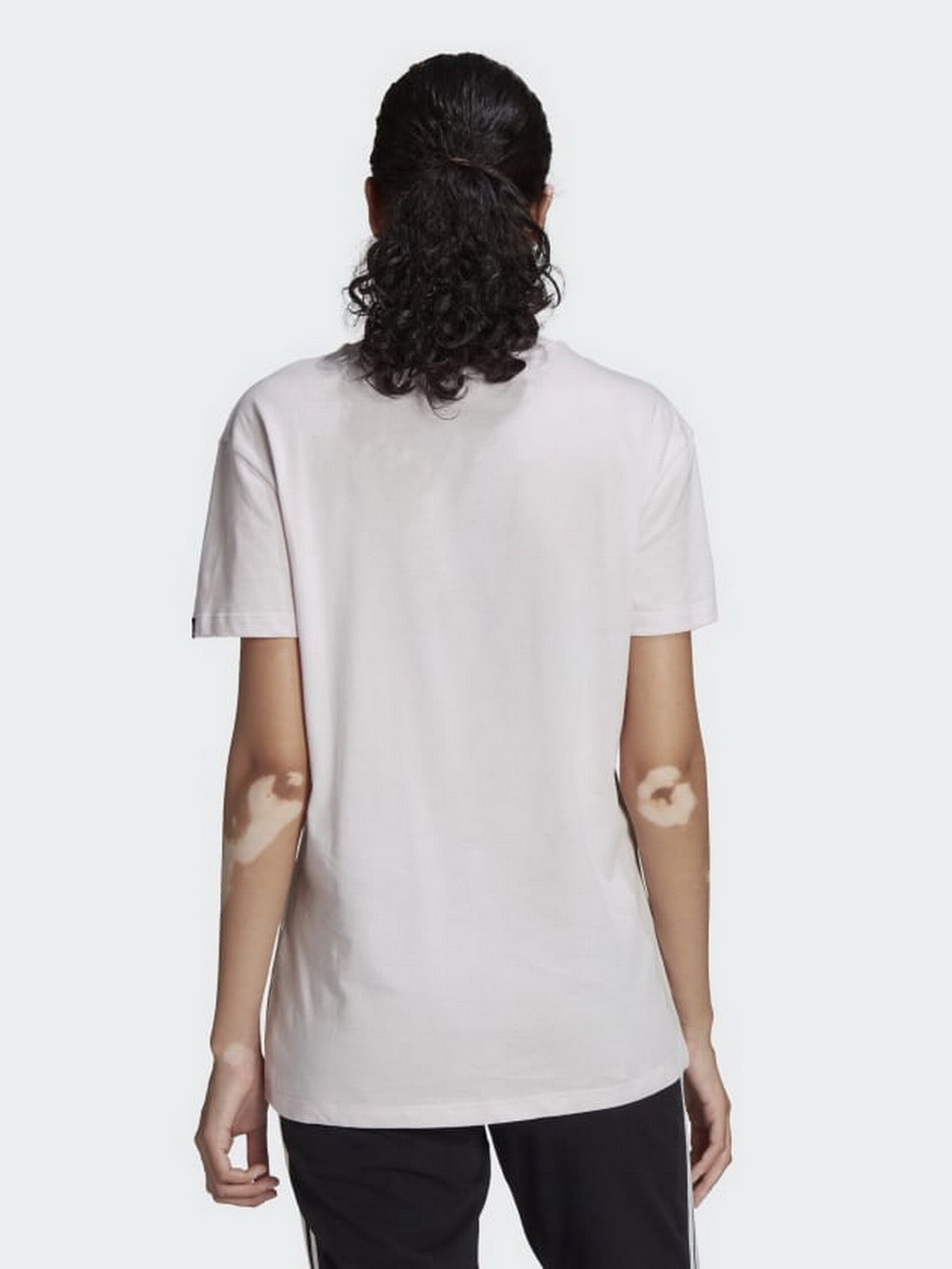 Футболка Adidas Foil Box Graphic модель HC5569 Фото