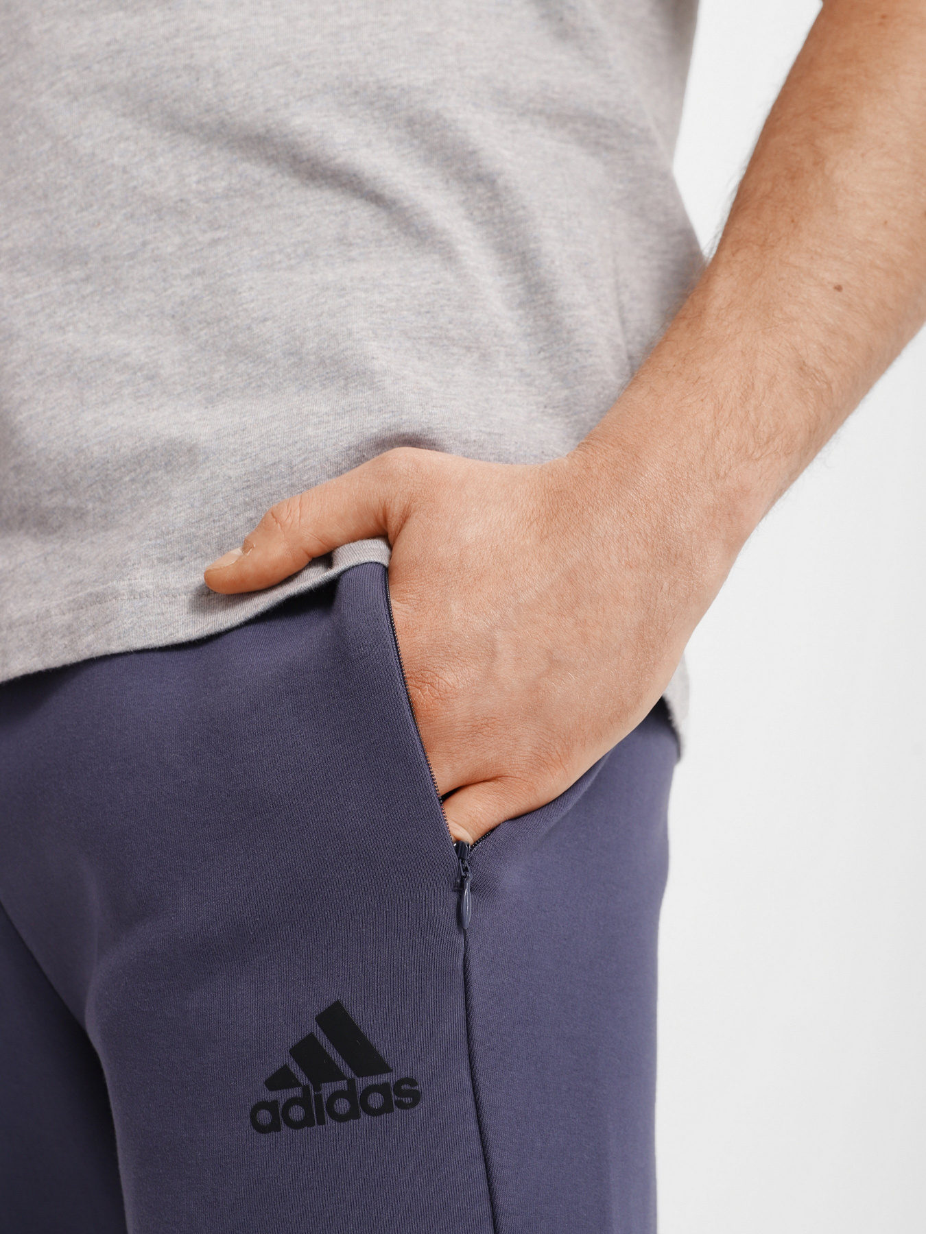 Штаны спортивные Adidas Z.N.E. Sportswear модель HC5782 Фото