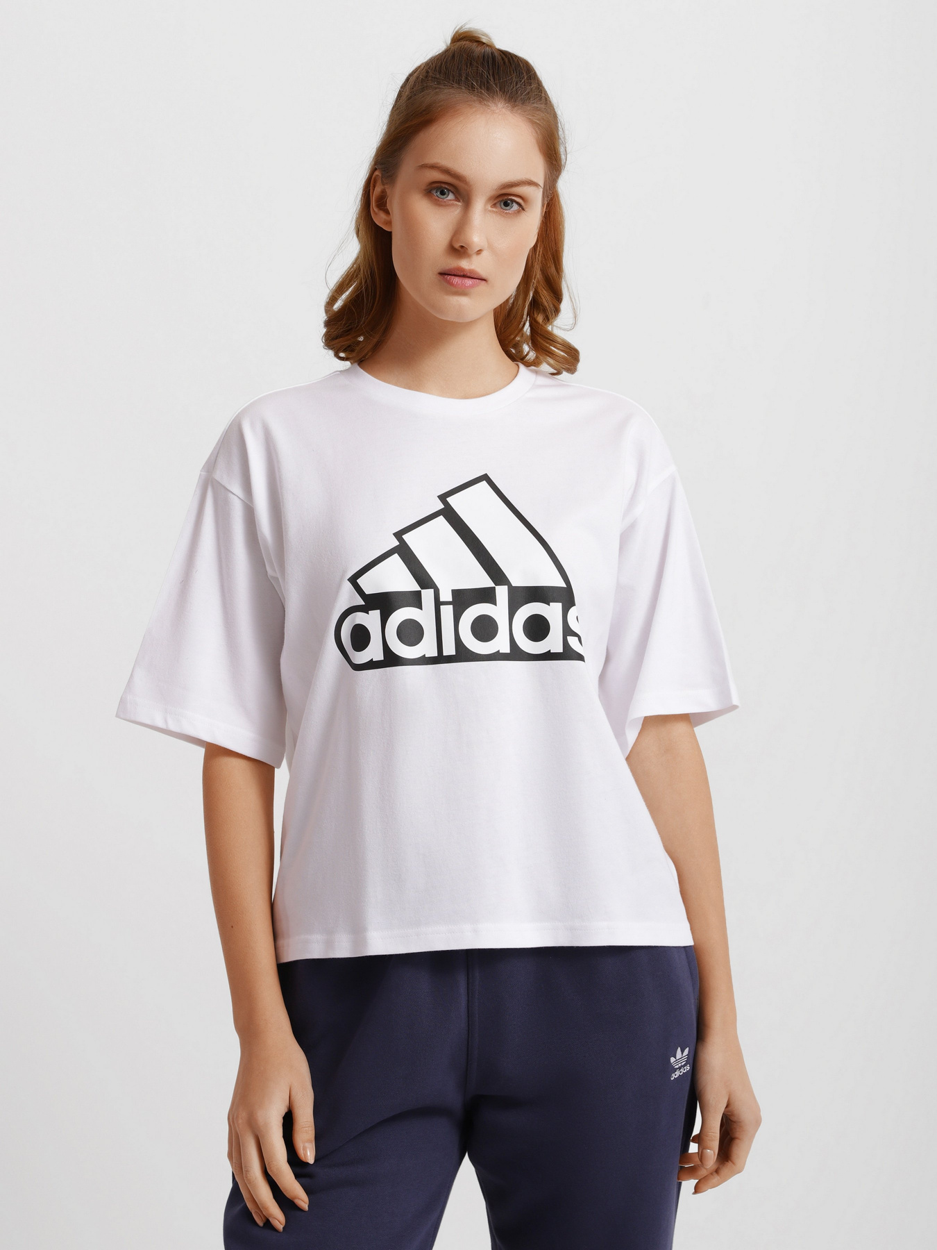 Футболка Adidas Essentials Logo Boxy модель HC9183 Фото