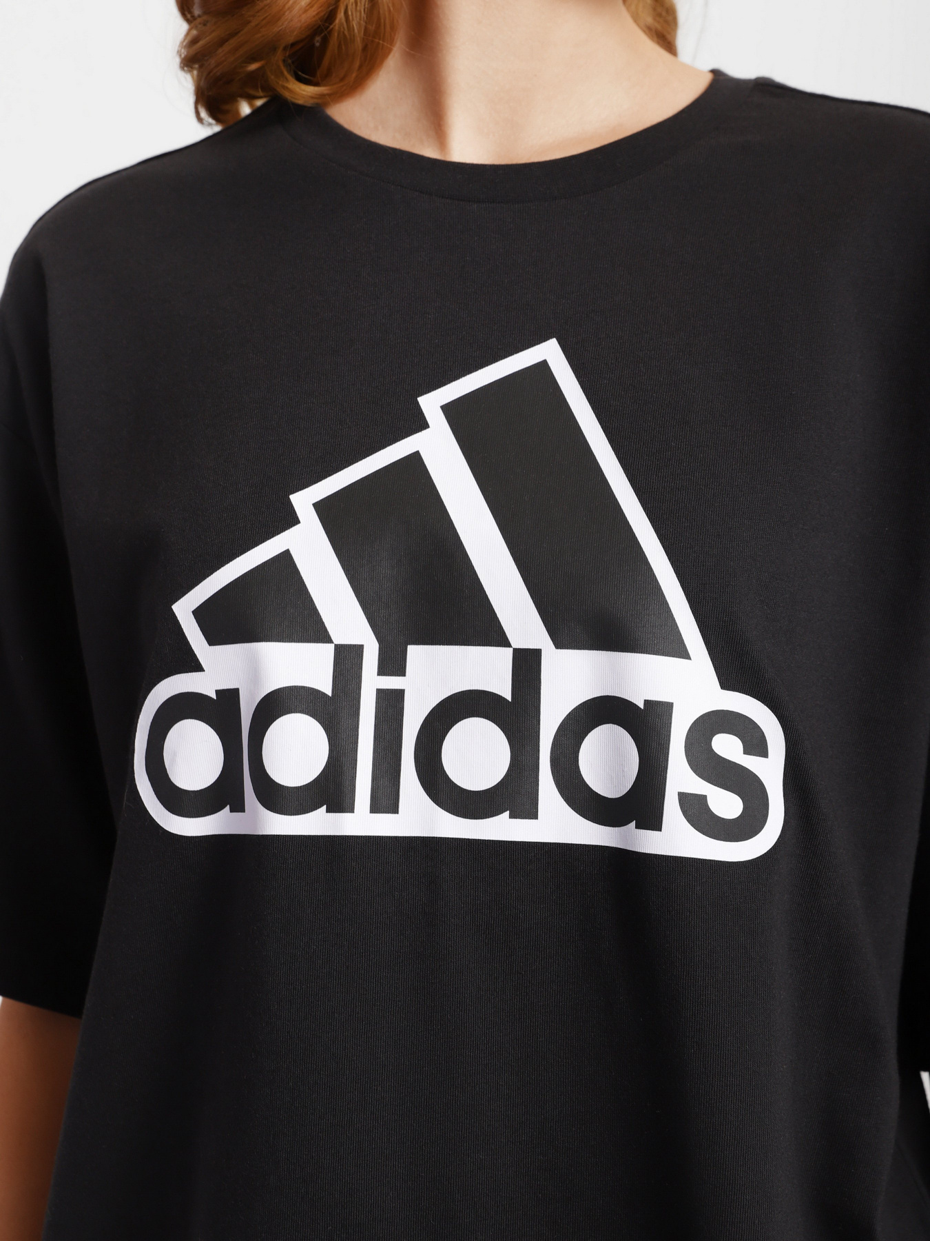 Футболка Adidas Essentials Logo Boxy модель HC9189 Фото