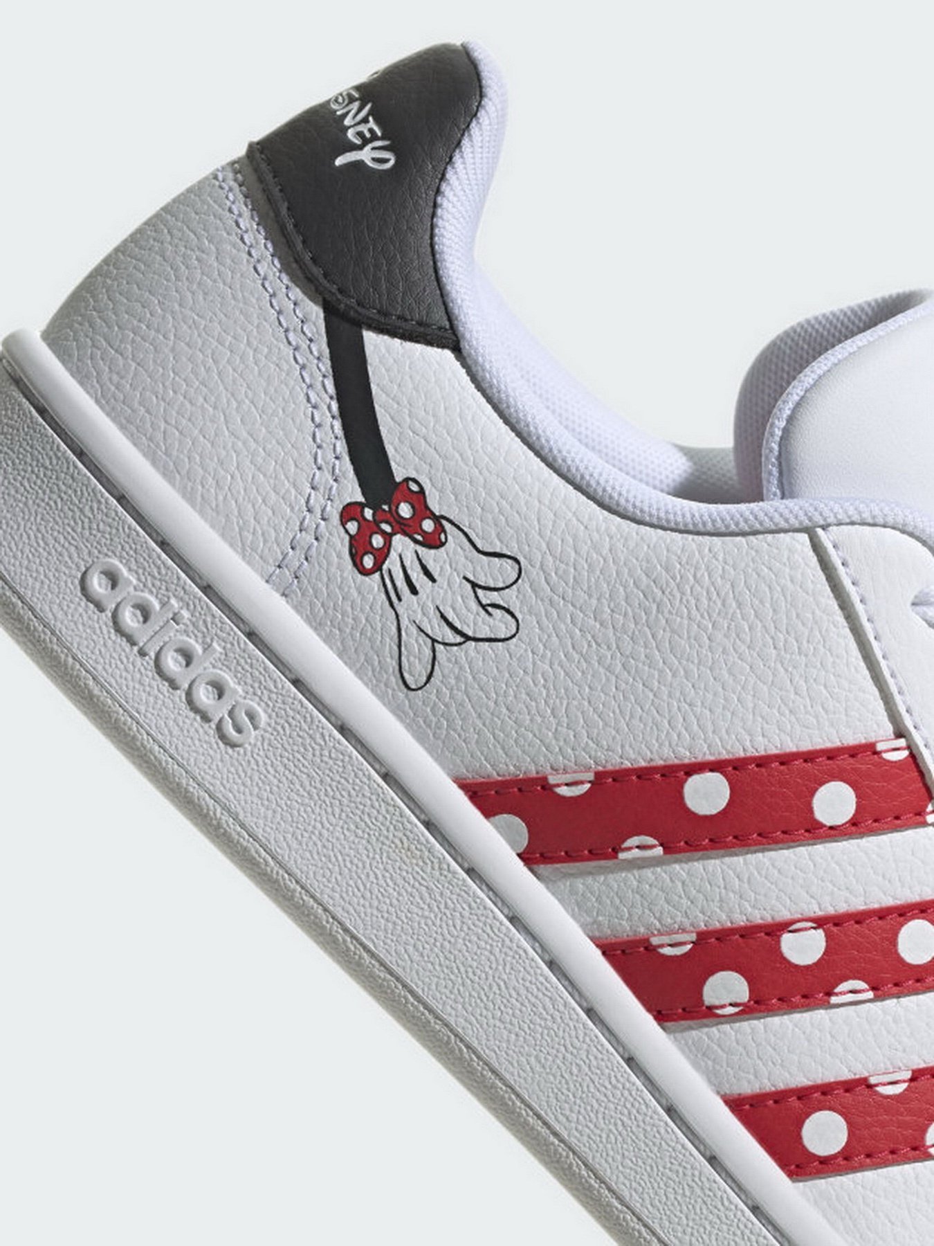 Кеды низкие Adidas x Disney Minnie Mouse Grand Court модель GW6247 Кеды низкие Adidas x Disney Minnie Mouse Grand Court модель GW6247 Фото