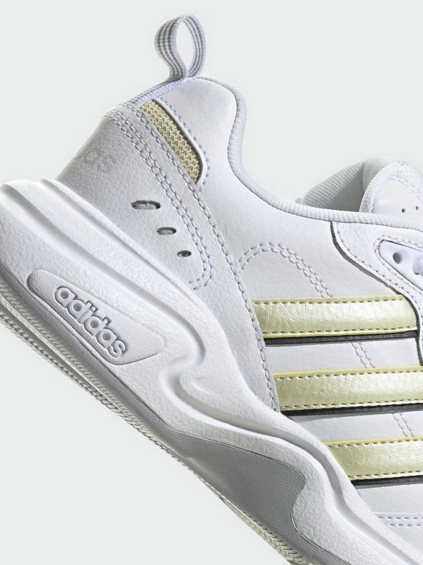Кроссовки Adidas Strutter Performance модель GX0671 Фото