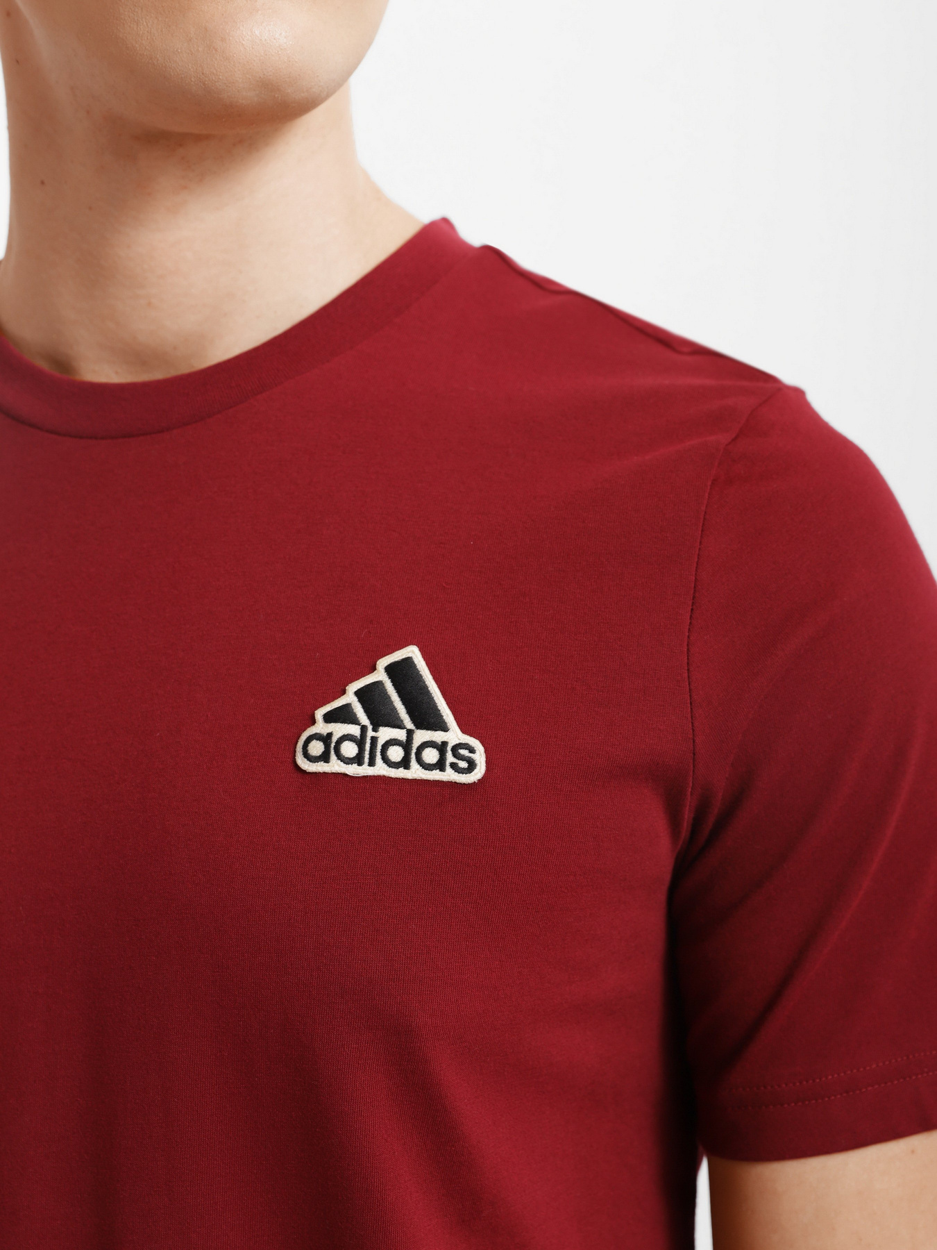 Футболка Adidas Essentials Feelcomfy модель HE1819 Фото