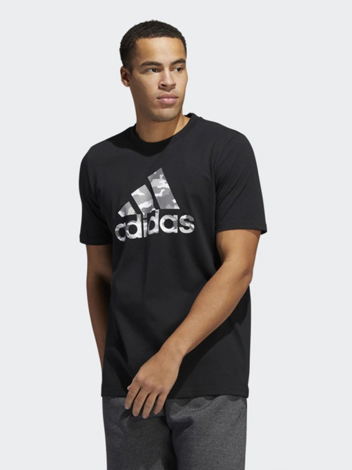 Футболка Adidas Camo Badge of Sport Graphic модель HE2370 Фото