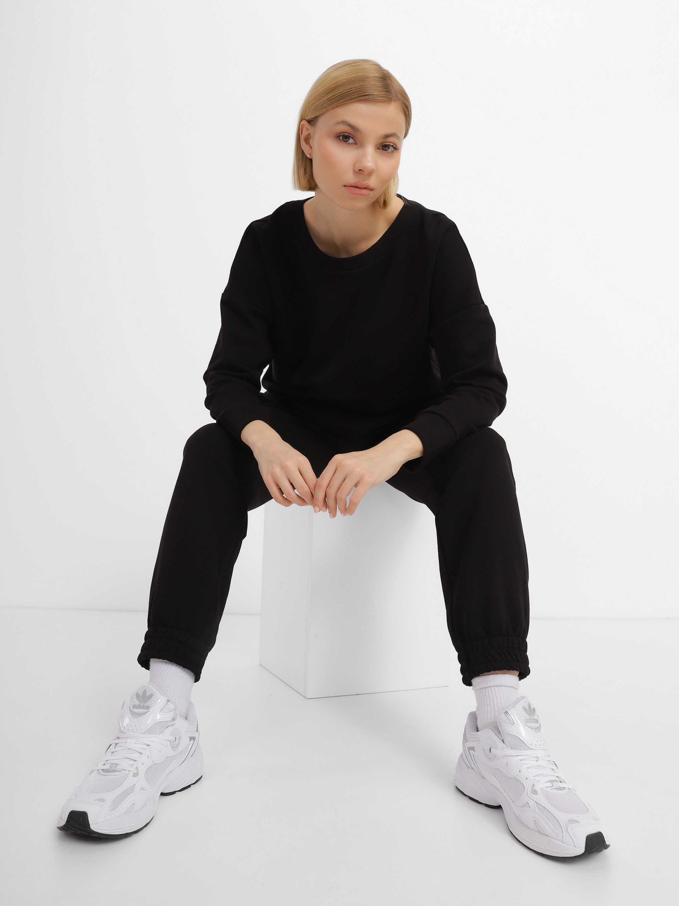 Кроссовки Adidas Astir Originals модель GY5565 Фото