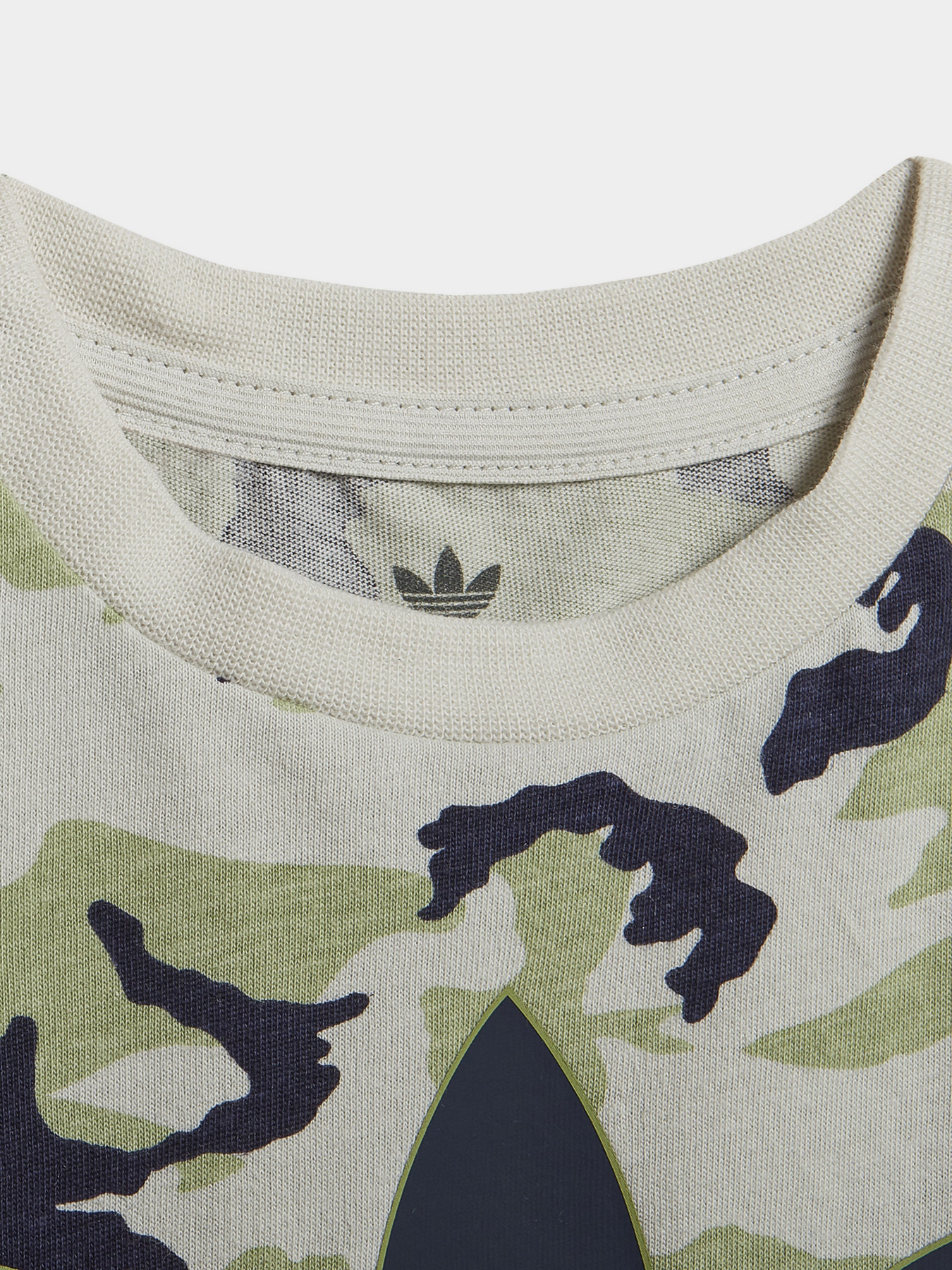 Футболка Adidas Camo Originals модель HE6924 Фото