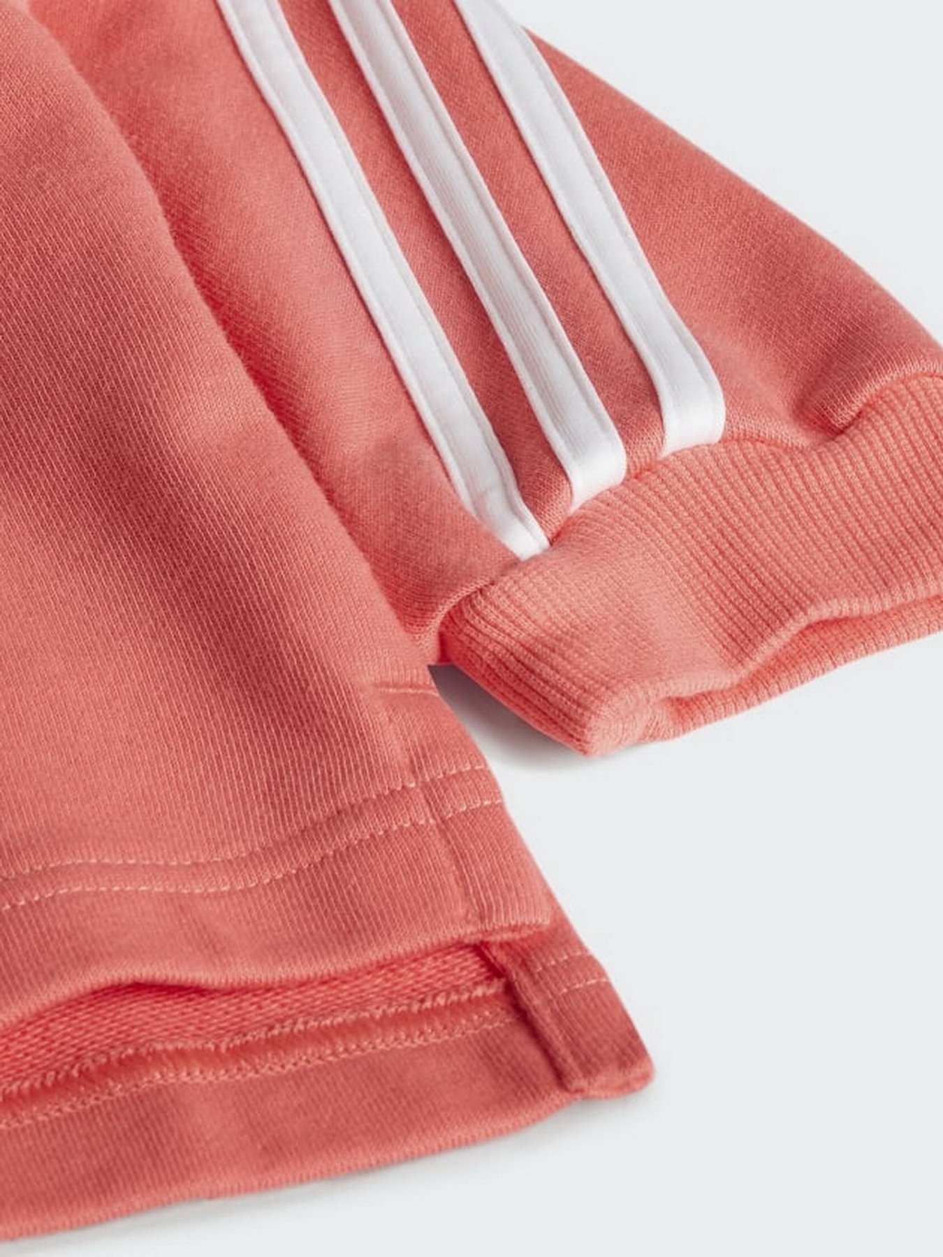 Спортивний костюм Adidas Future Icons 3-Stripes модель HF1950 Спортивний костюм Adidas Future Icons 3-Stripes модель HF1950 Фото