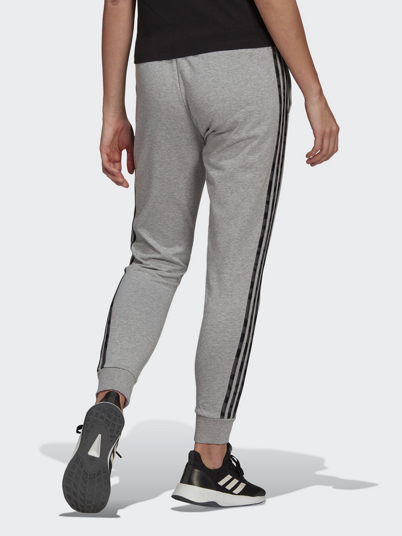 Штаны спортивные Adidas Tiger Print Sportswear модель HF4633 Фото