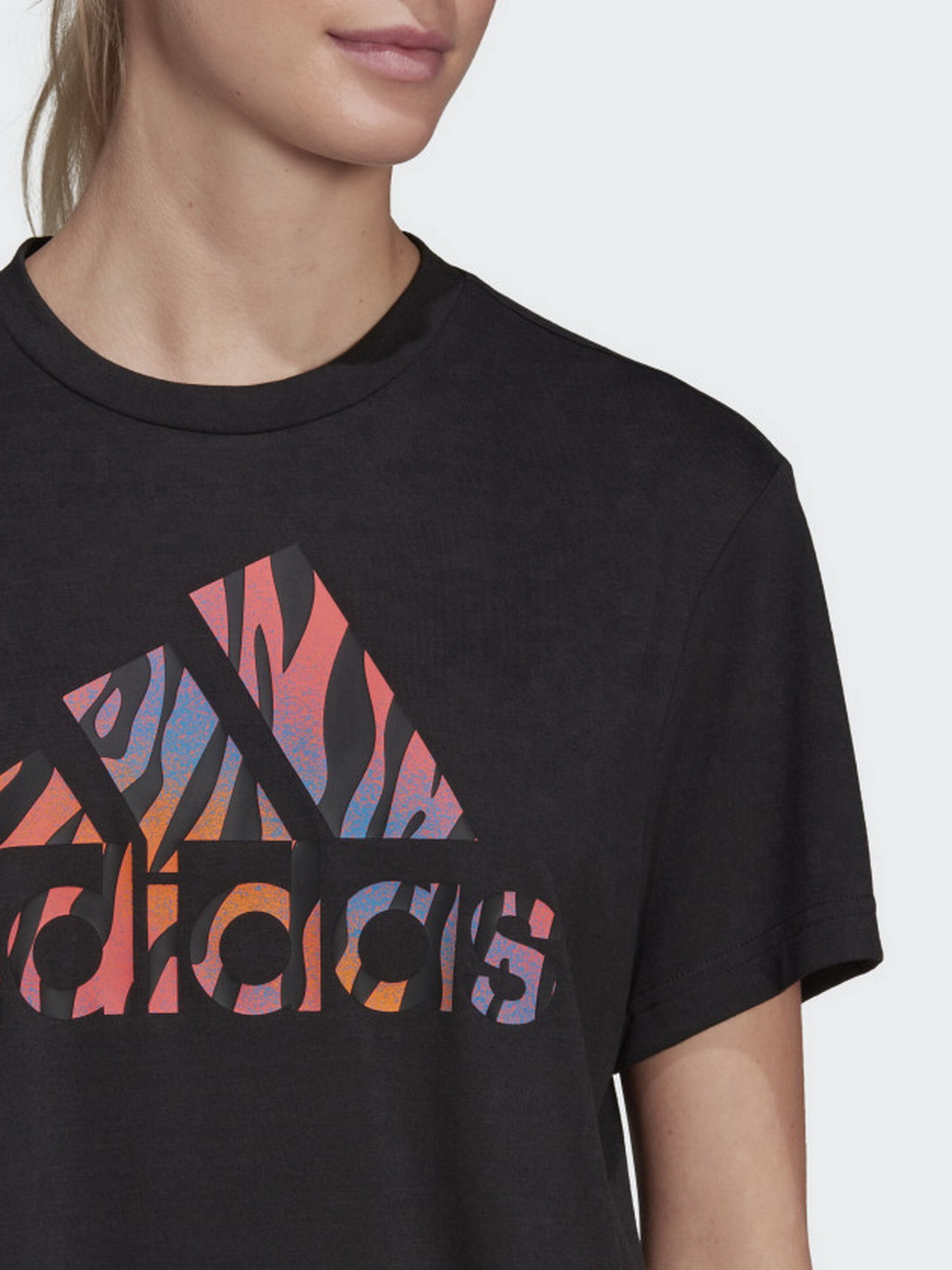 Футболка спортивная Adidas Aeroready Designed To Move модель HF4640 Фото